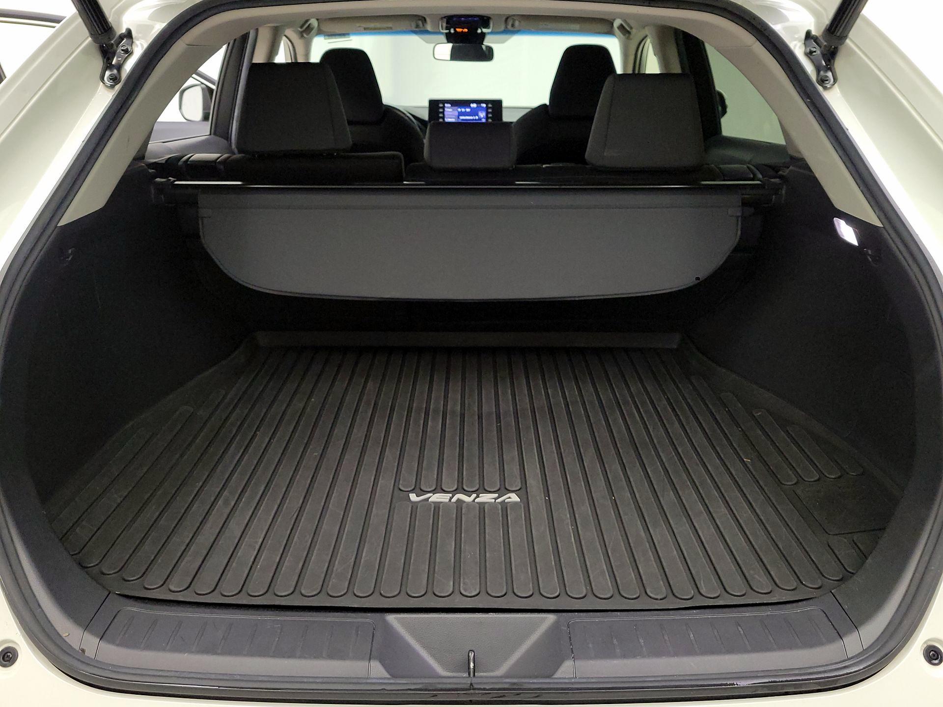 Thumbnail: 2021 Toyota Venza - 20