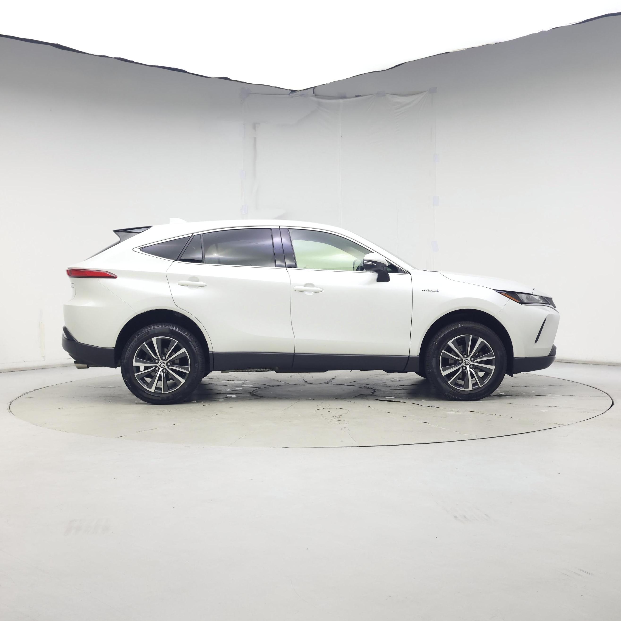 Thumbnail: 2021 Toyota Venza - 7