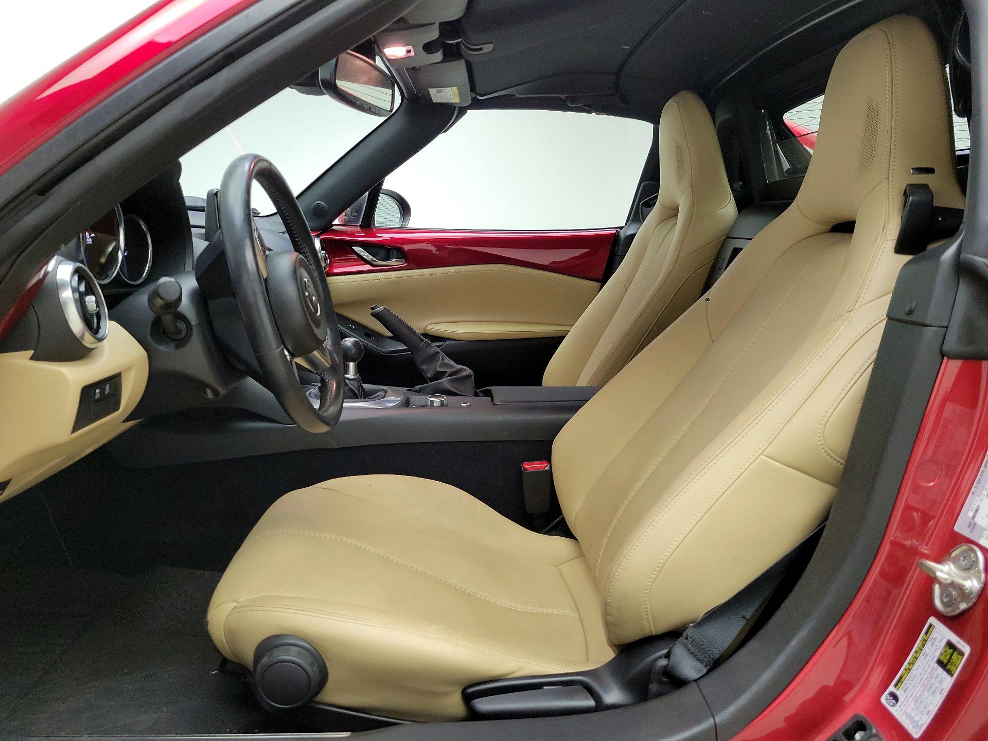 Thumbnail: 2020 Mazda MX-5 Miata - 11