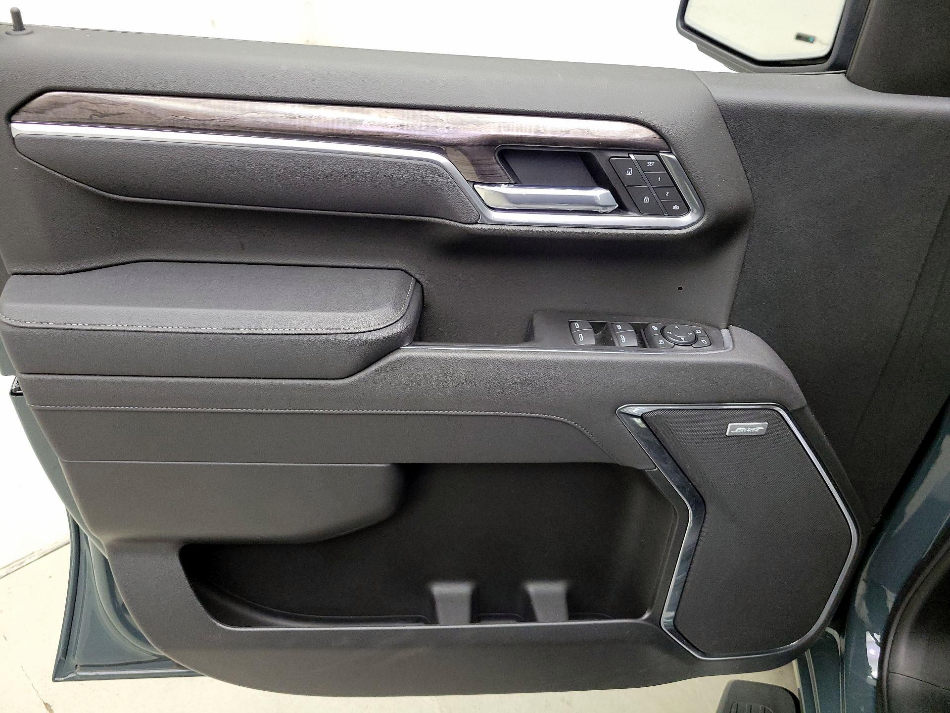 Thumbnail: 2025 Chevrolet Silverado 1500 - 12