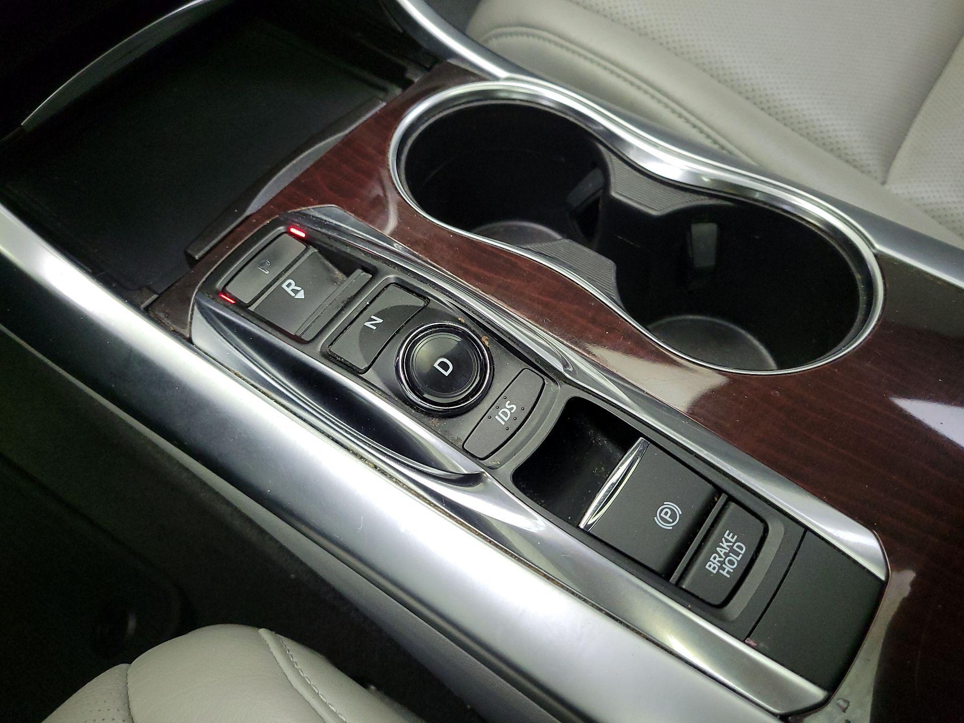 Thumbnail: 2015 Acura TLX - 18