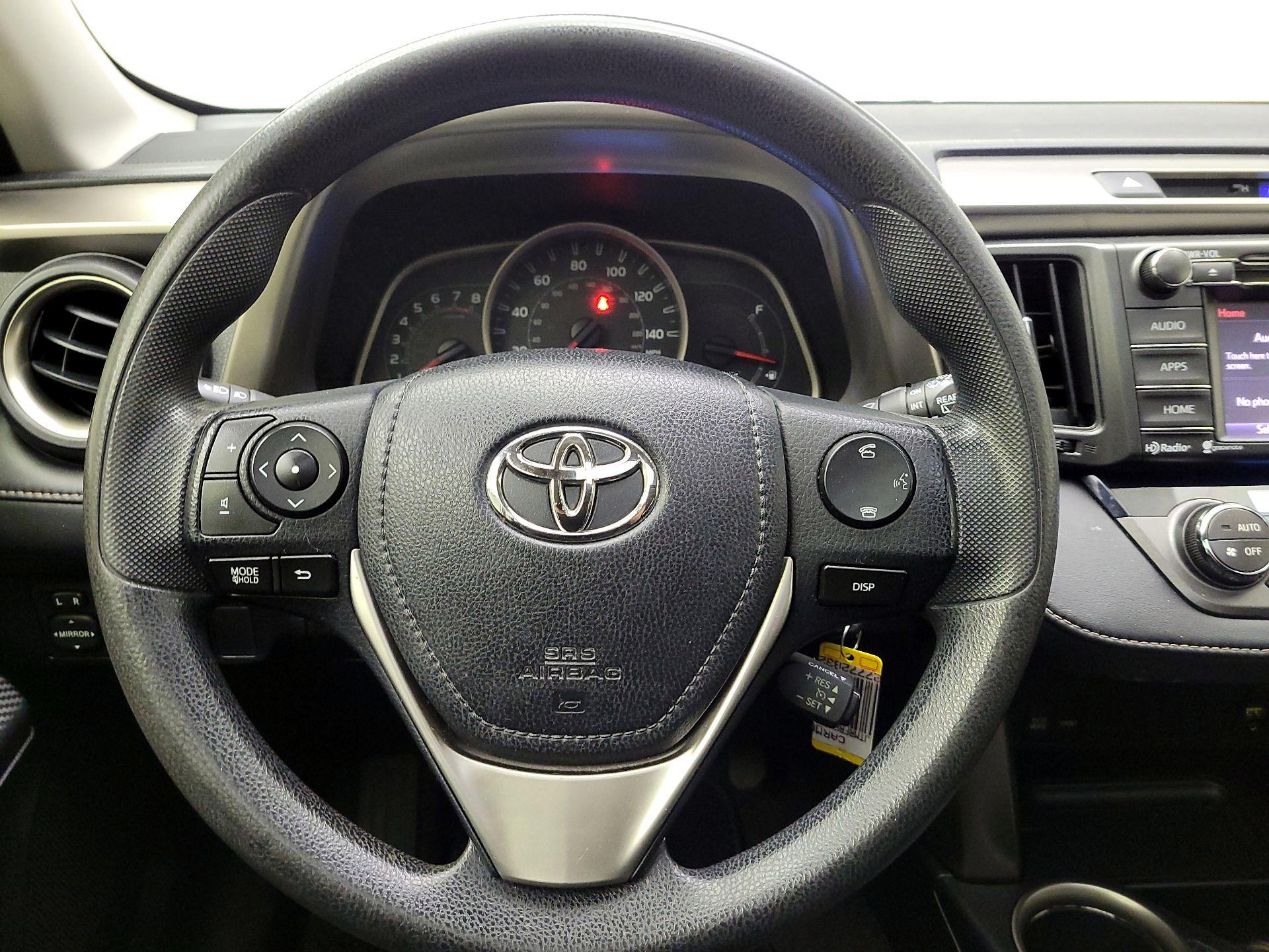 Thumbnail: 2015 Toyota RAV4 - 10