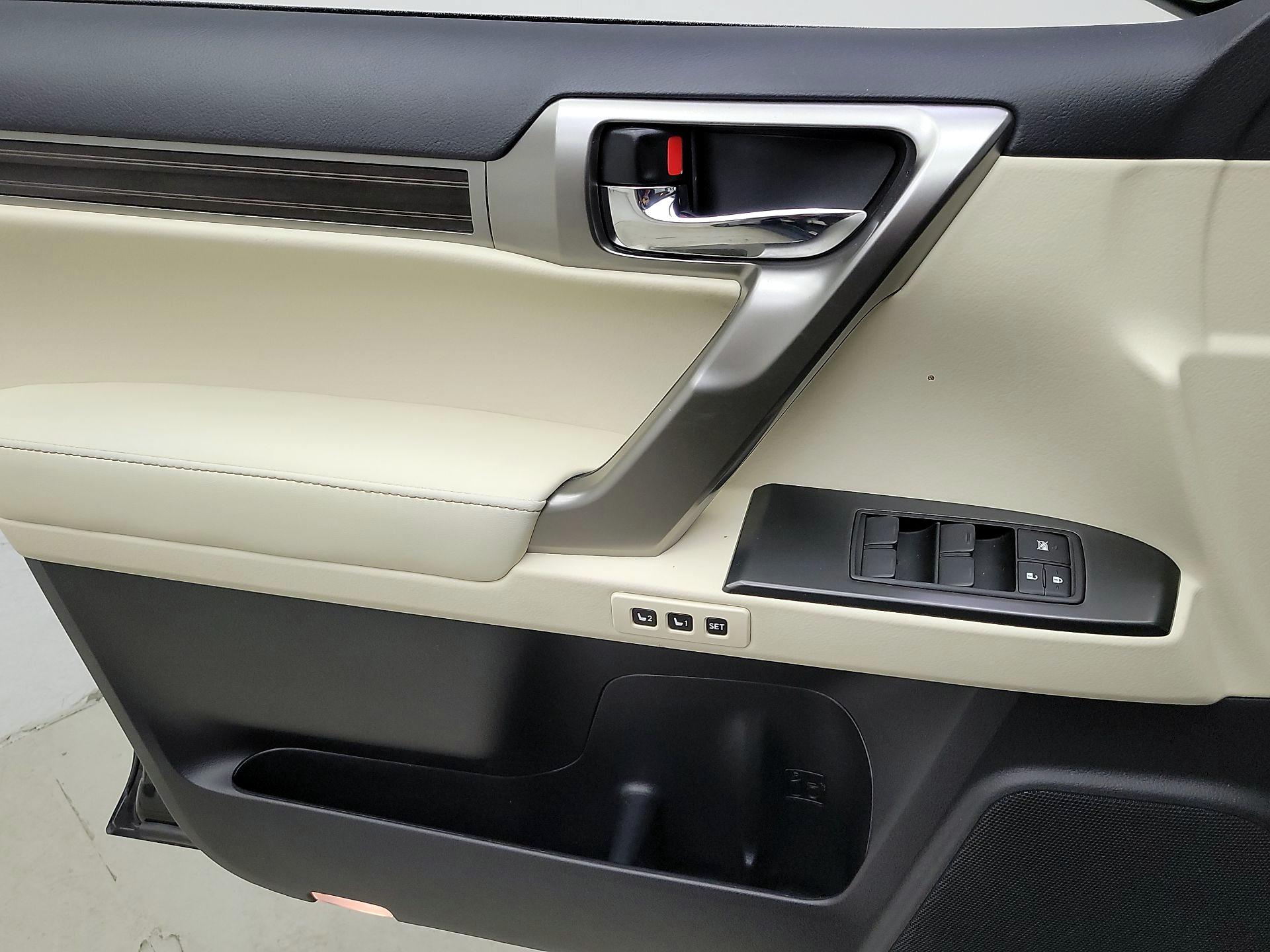 Thumbnail: 2023 Lexus GX - 12