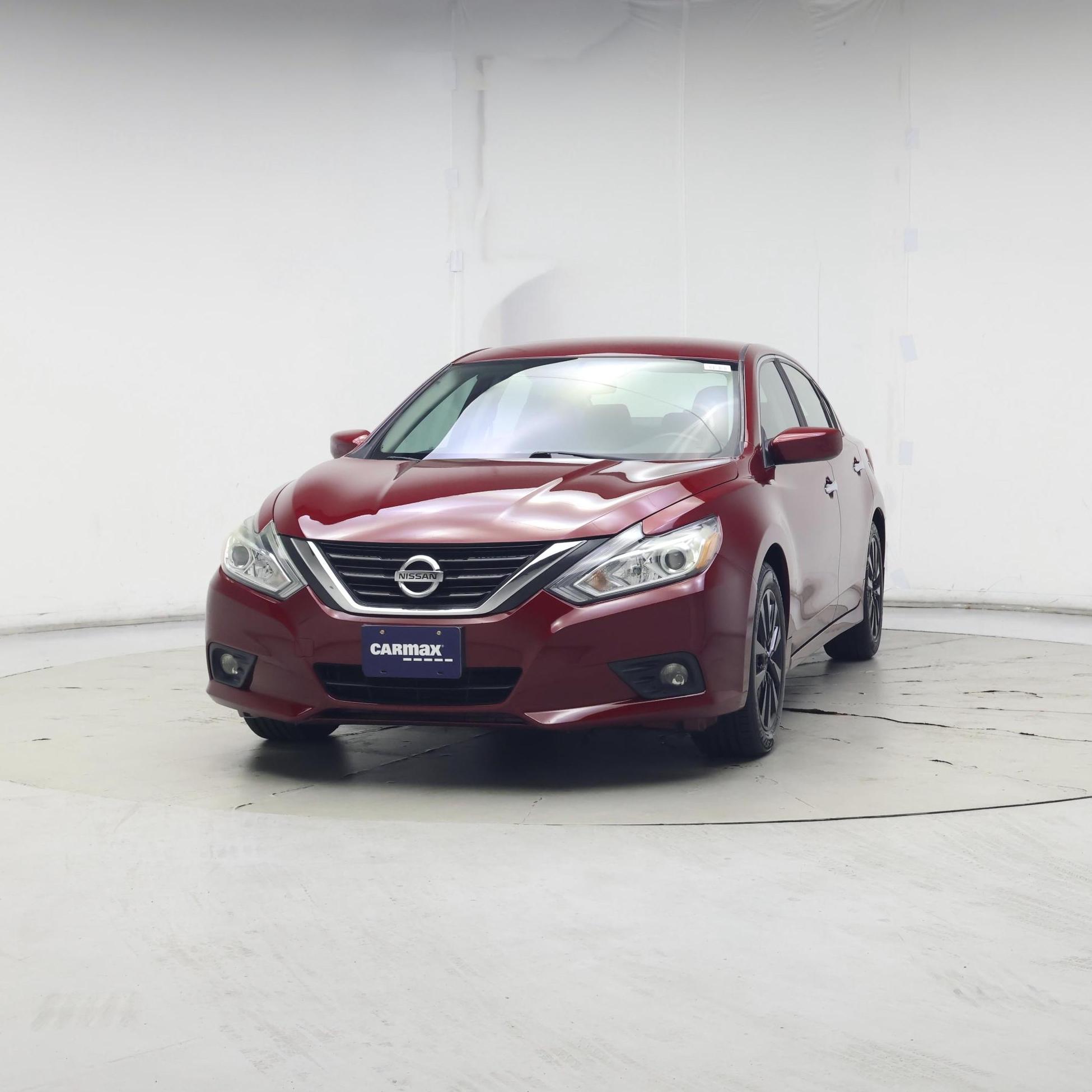 Thumbnail: 2017 Nissan Altima - 4