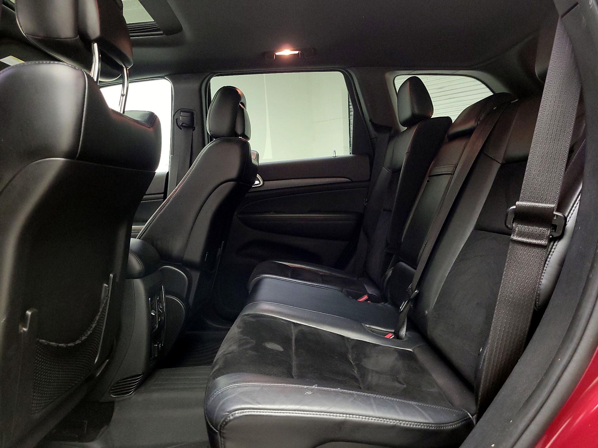 Thumbnail: 2015 Jeep Grand Cherokee - 19