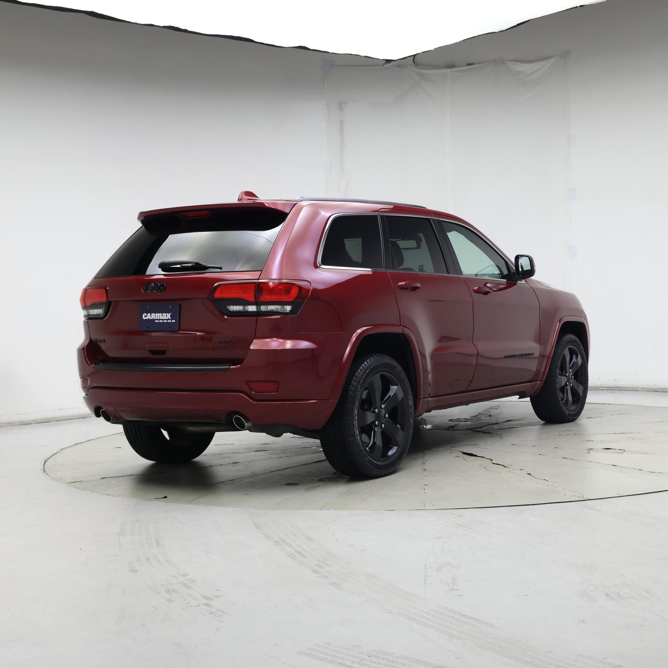 Thumbnail: 2015 Jeep Grand Cherokee - 8