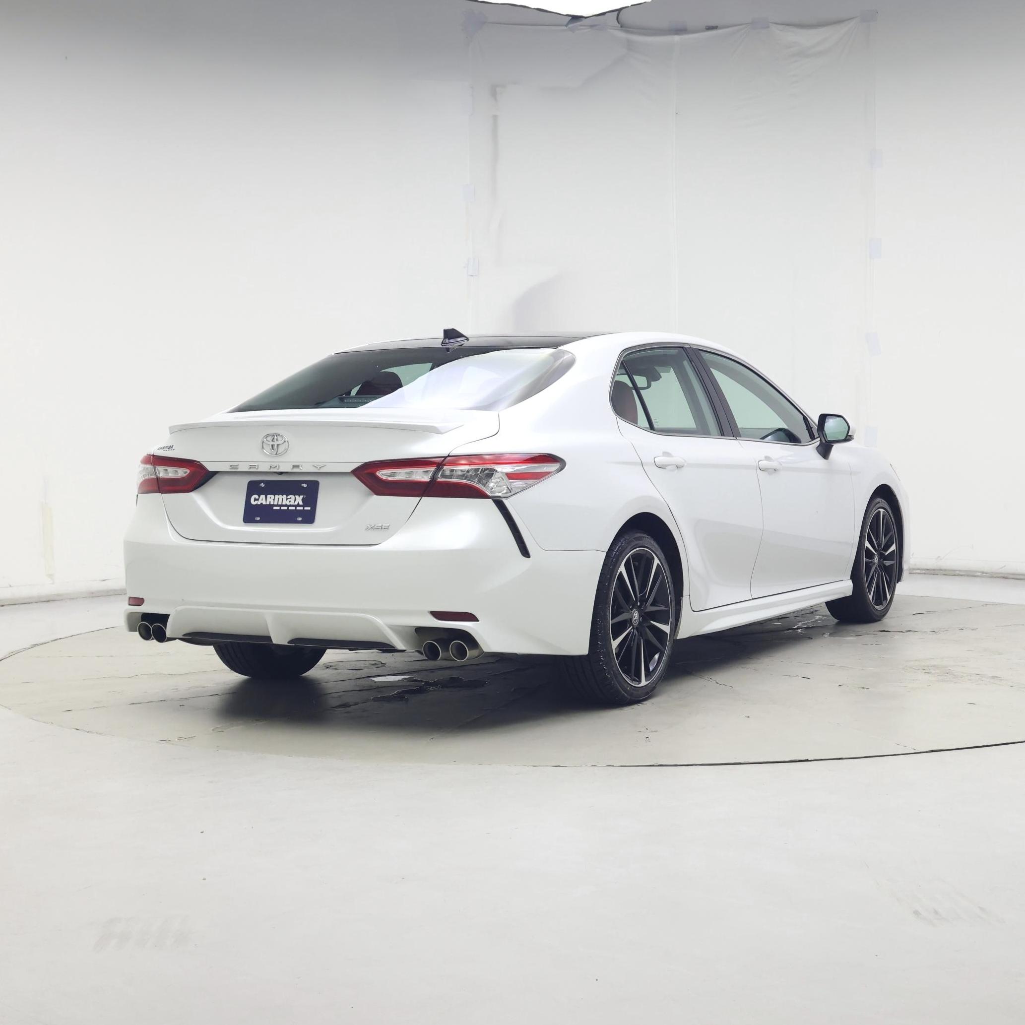 Thumbnail: 2020 Toyota Camry - 8