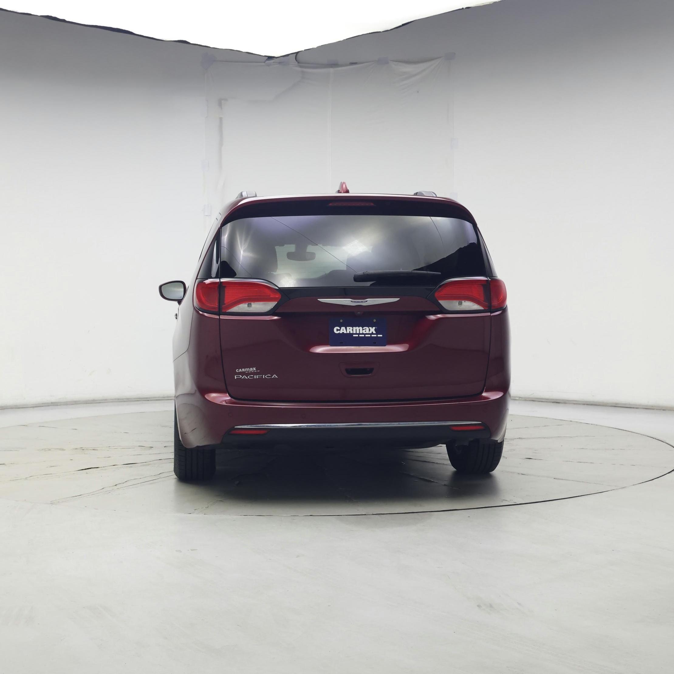 Thumbnail: 2018 Chrysler Pacifica - 6