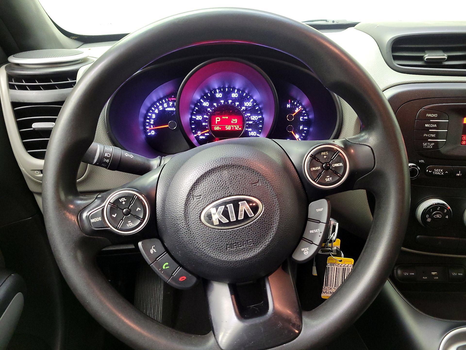 Thumbnail: 2016 Kia Soul - 10