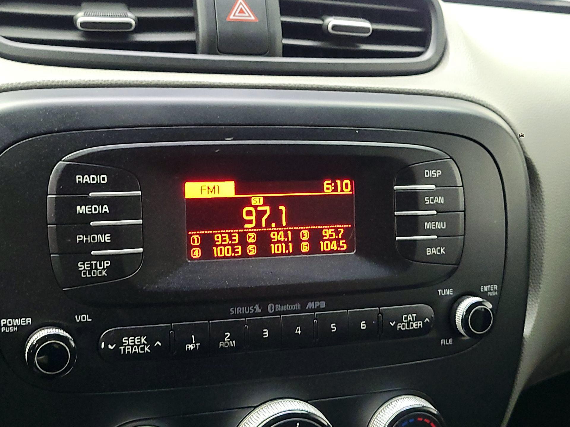 Thumbnail: 2016 Kia Soul - 14