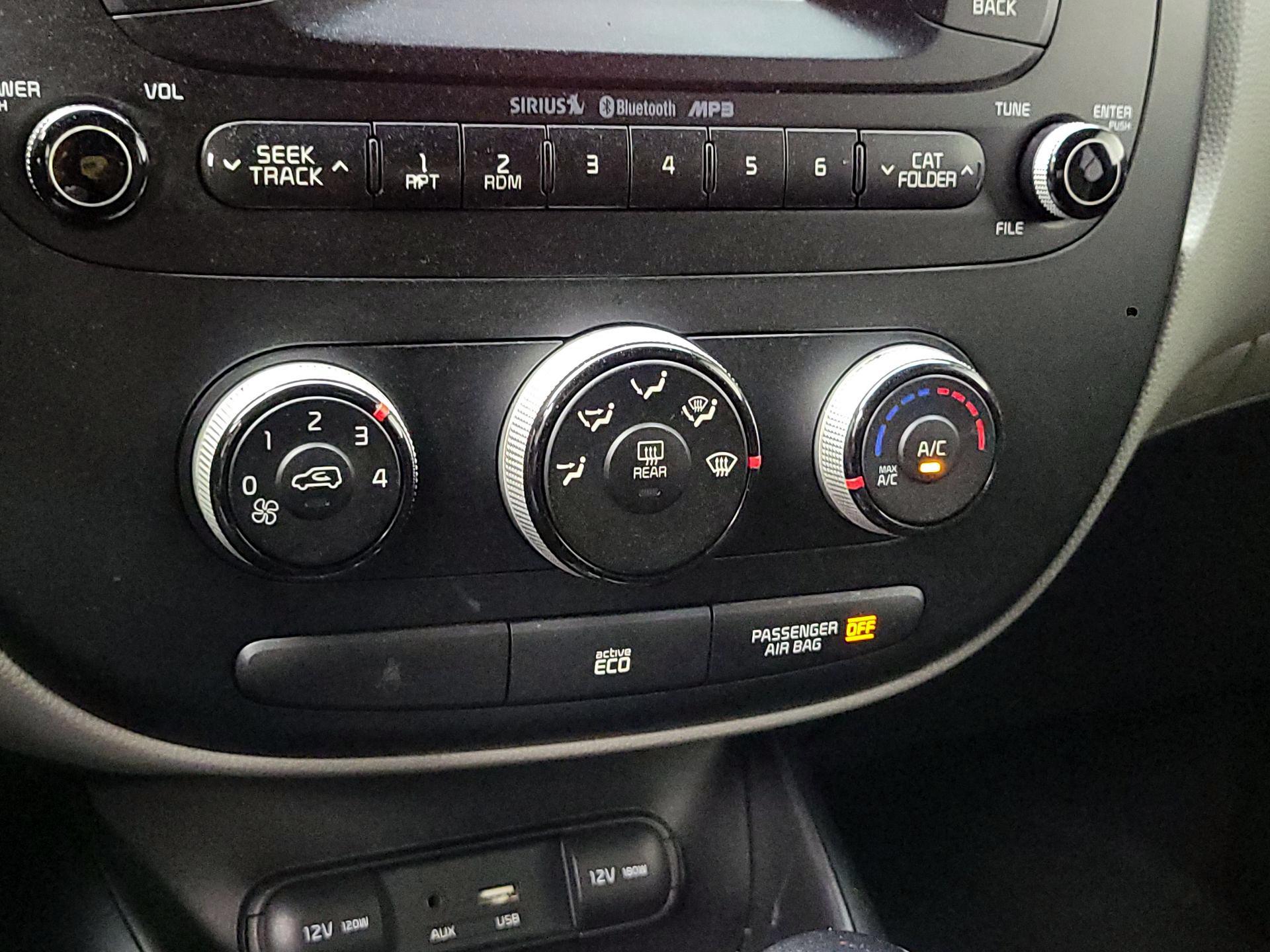 Thumbnail: 2016 Kia Soul - 15