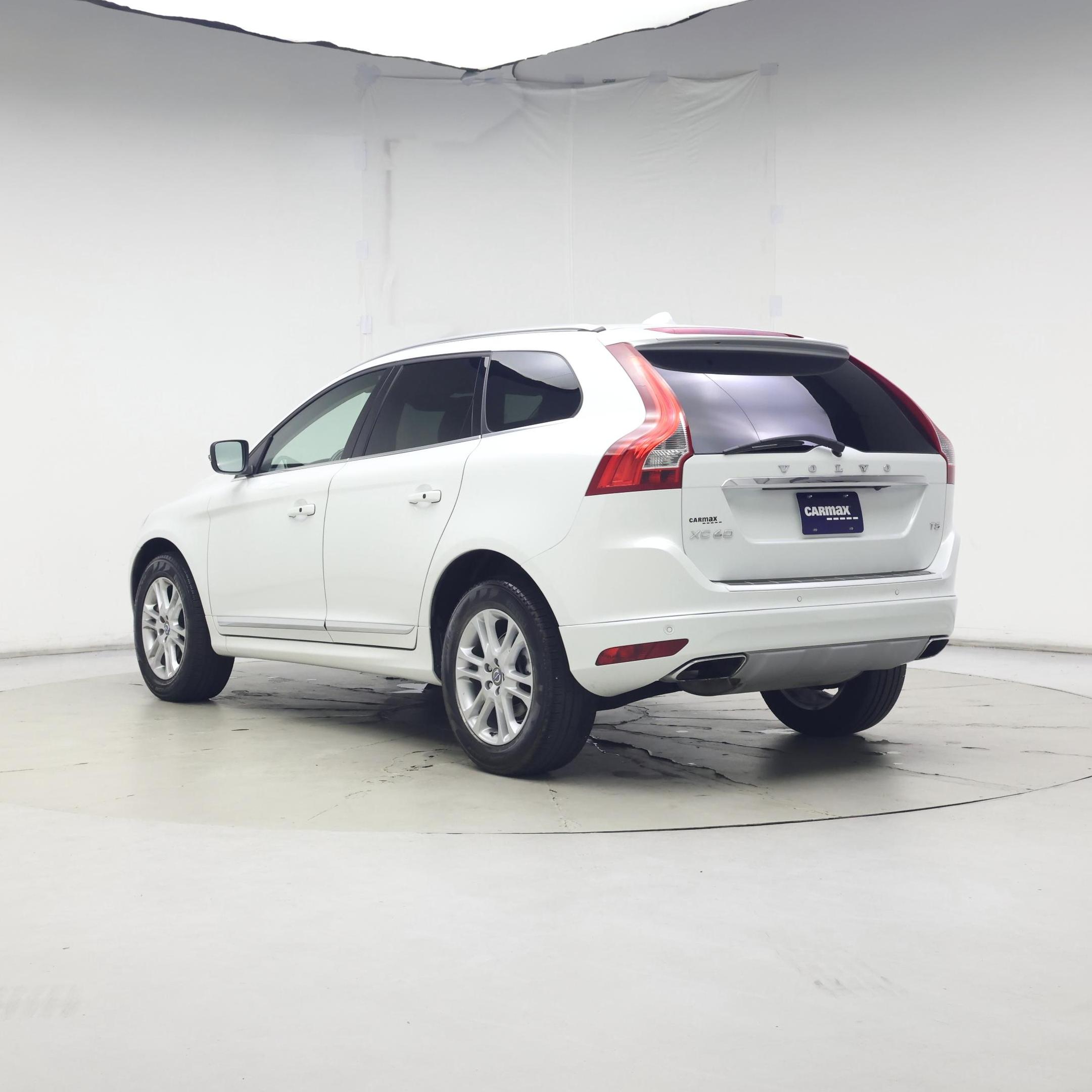 Thumbnail: 2016 Volvo XC60 - 2
