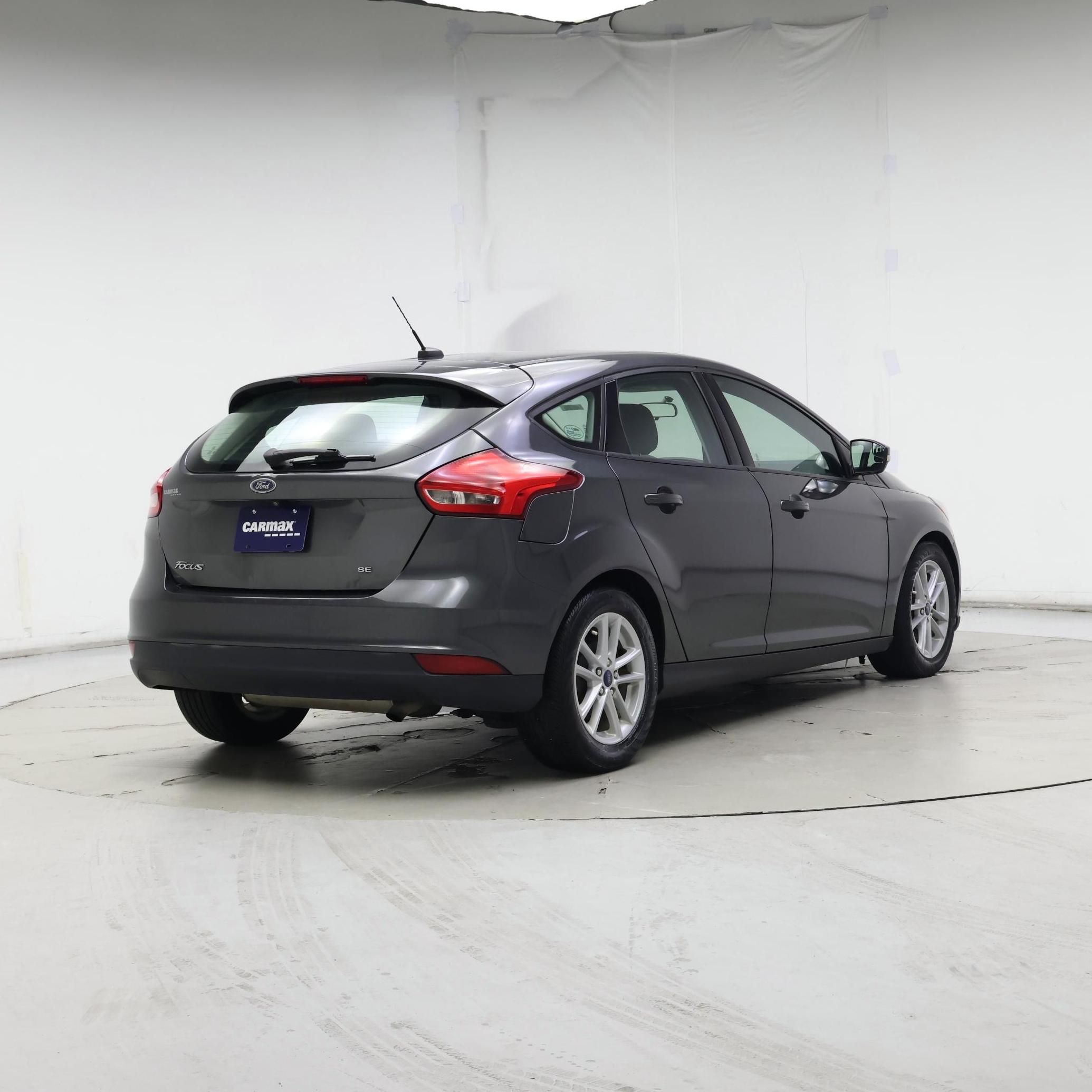 Thumbnail: 2018 Ford Focus - 8