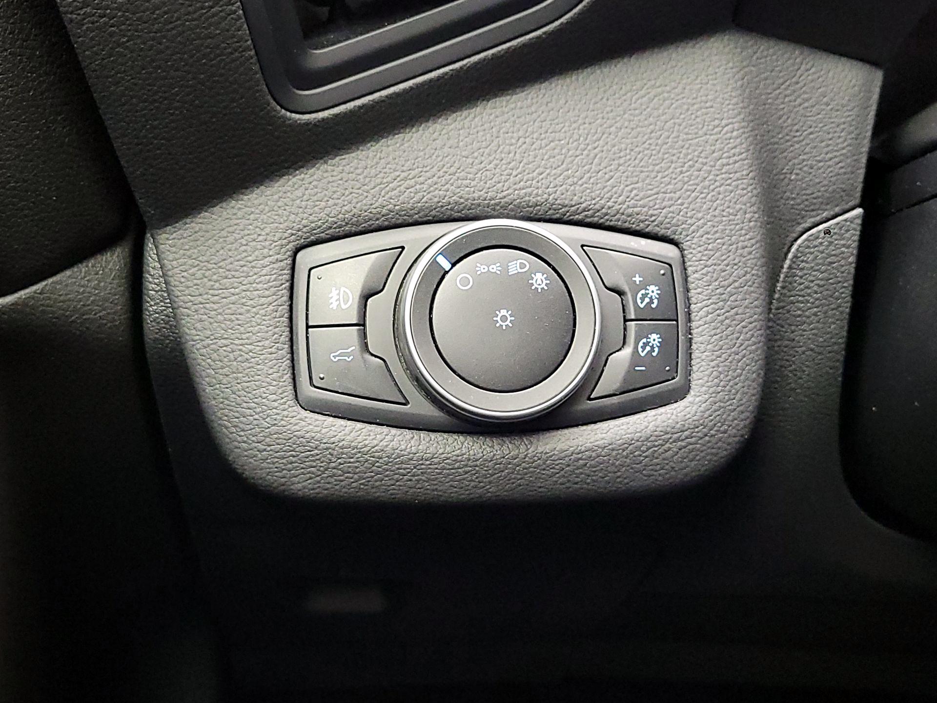 Thumbnail: 2018 Ford Escape - 13