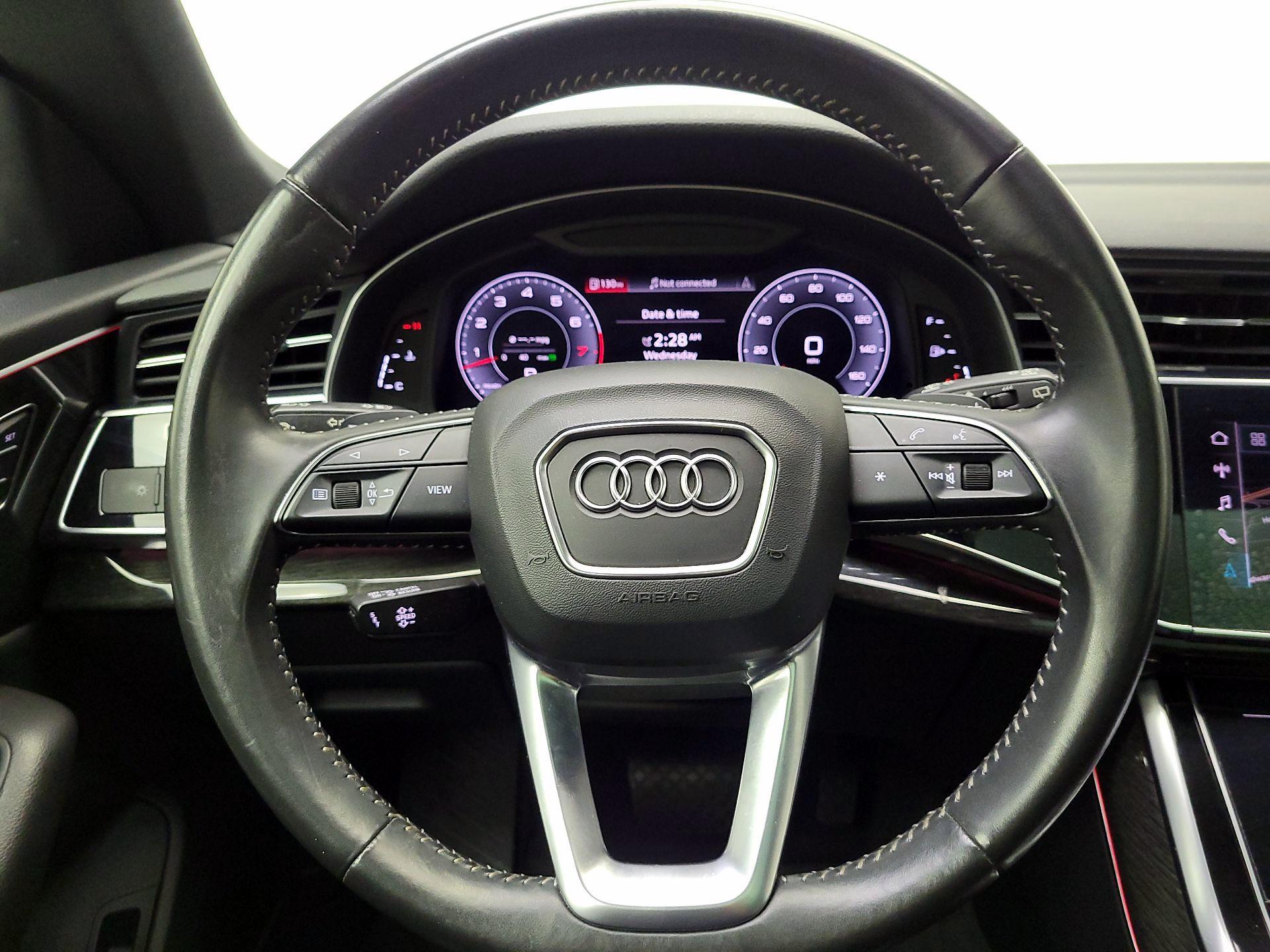 Thumbnail: 2020 Audi Q8 - 10