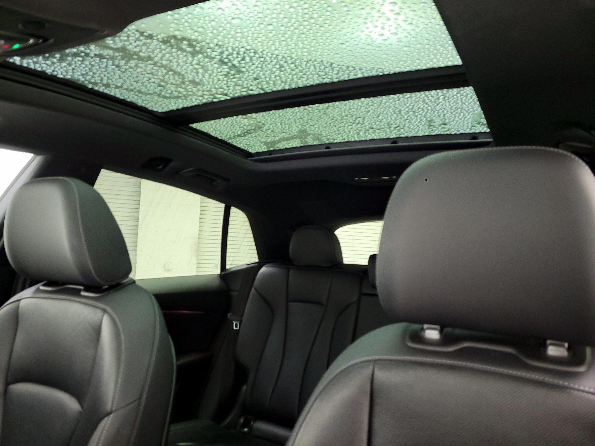 Thumbnail: 2020 Audi Q8 - 20