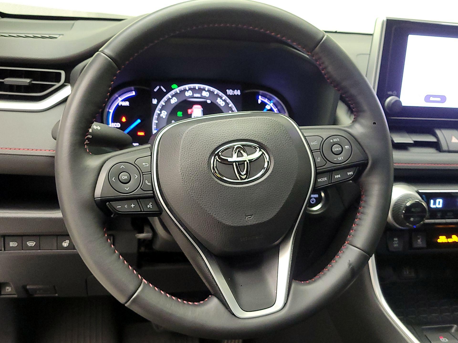 Thumbnail: 2023 Toyota RAV4 - 10