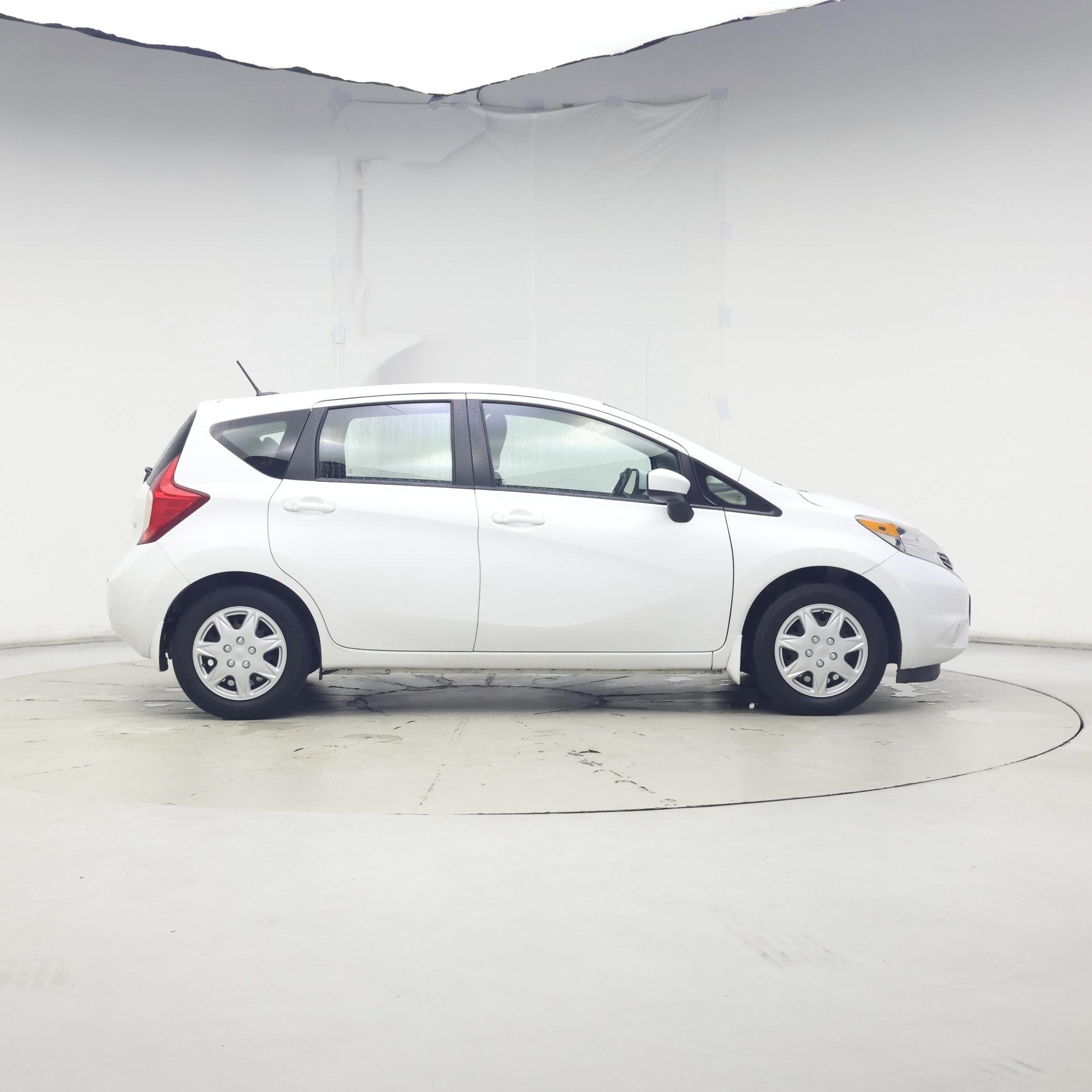 Thumbnail: 2016 Nissan Versa Note - 7