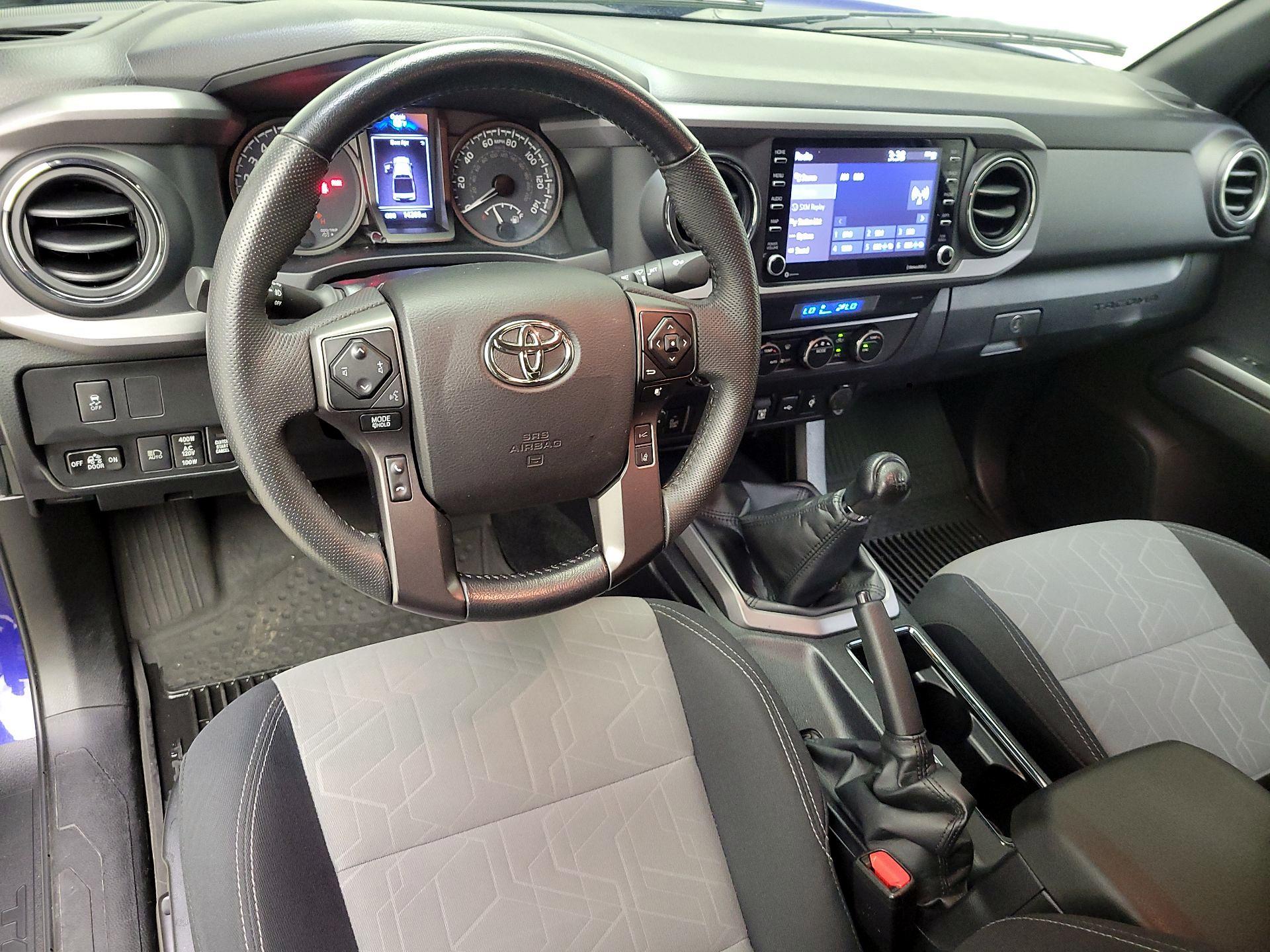 Thumbnail: 2022 Toyota Tacoma - 9