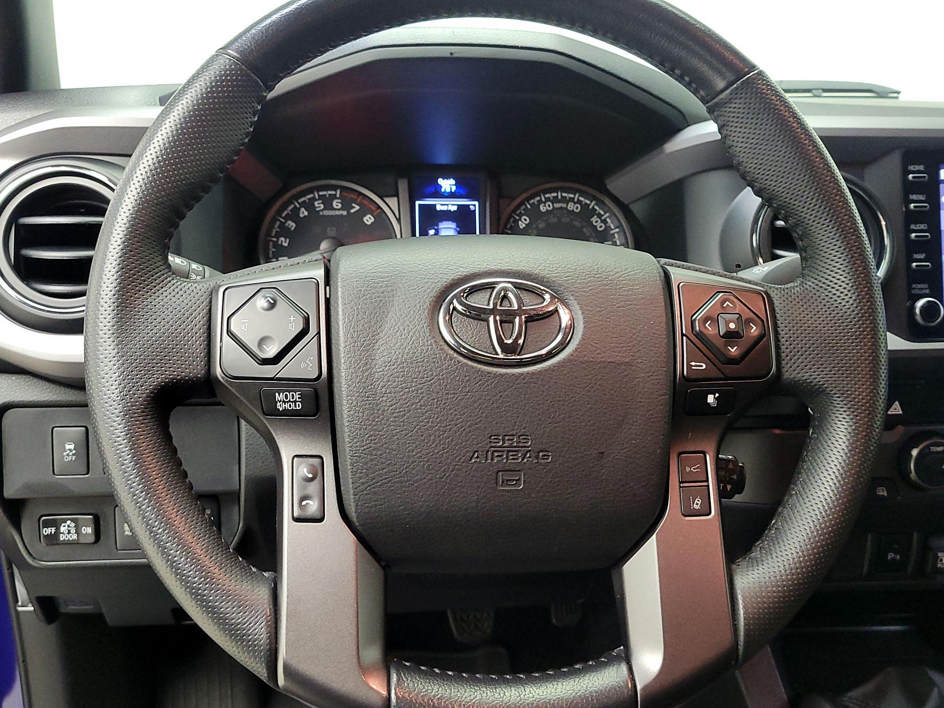 Thumbnail: 2022 Toyota Tacoma - 10