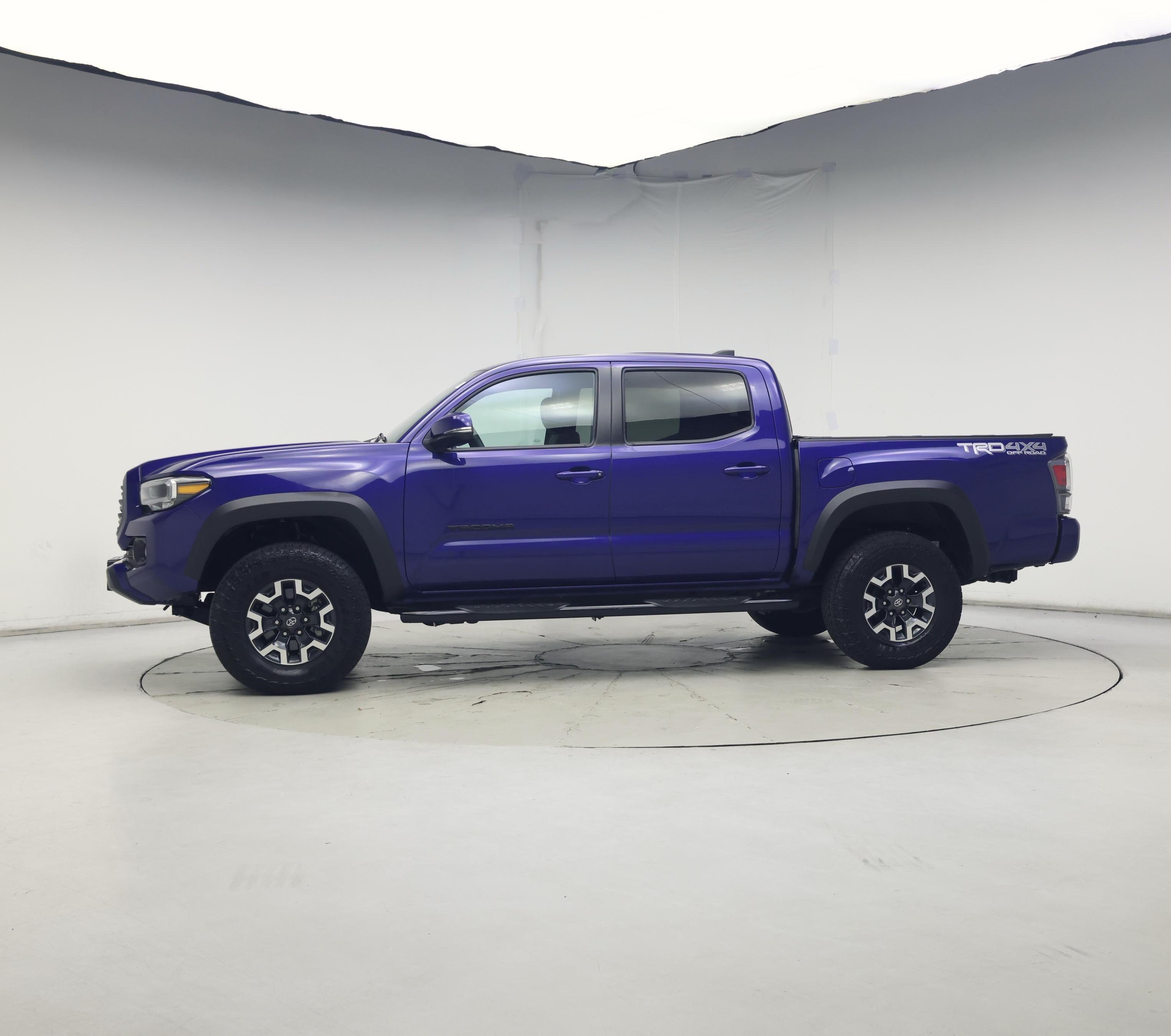 Thumbnail: 2022 Toyota Tacoma - 3