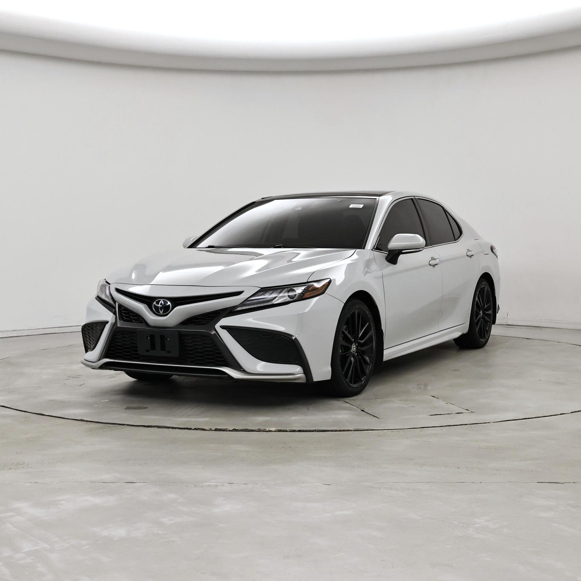 Thumbnail: 2023 Toyota Camry - 4