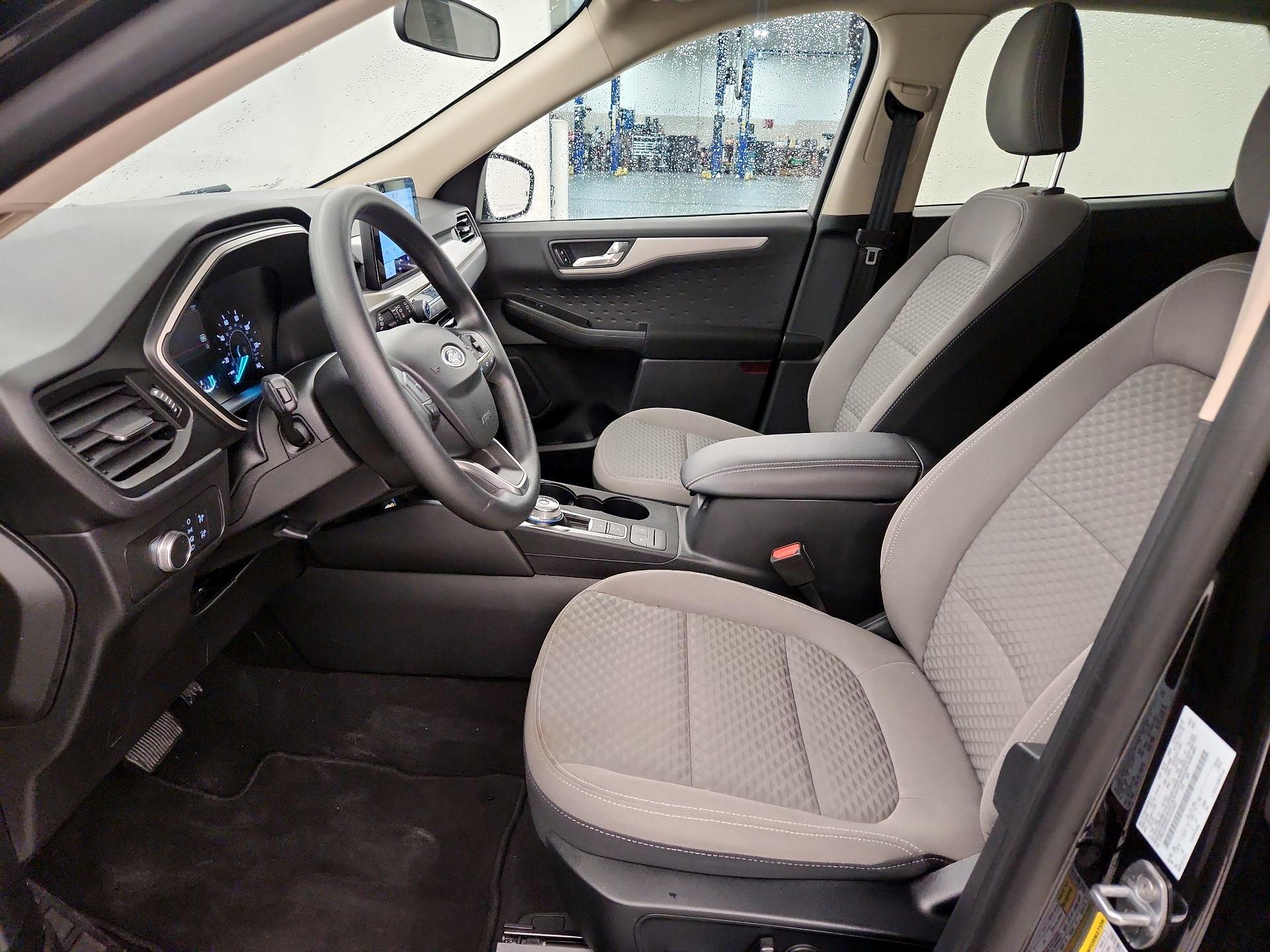Thumbnail: 2020 Ford Escape - 11
