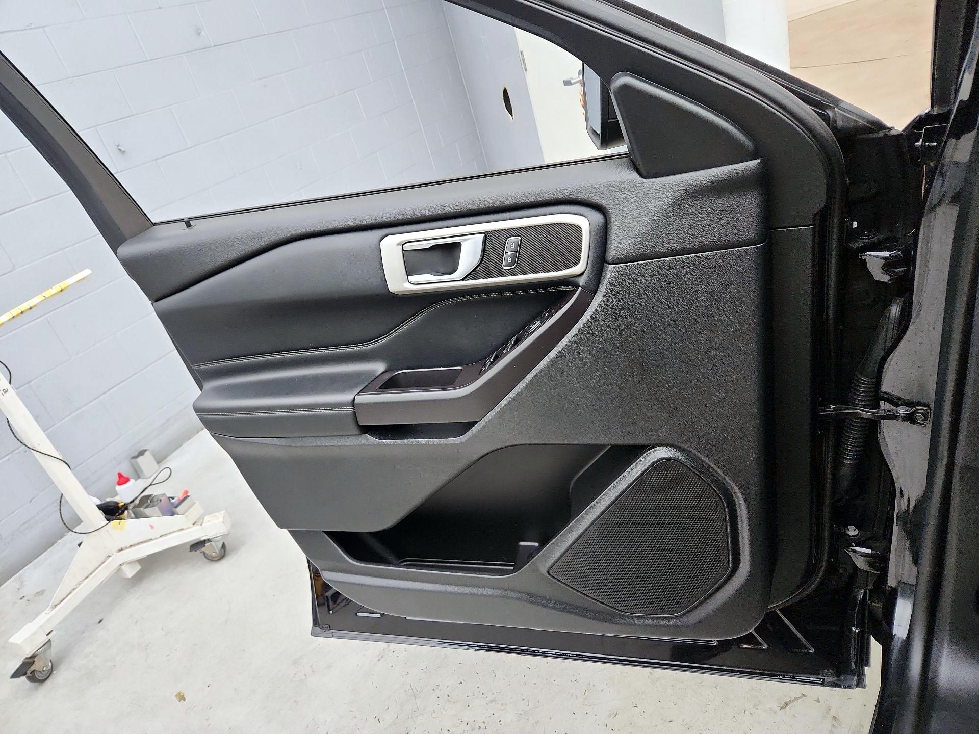 Thumbnail: 2020 Ford Explorer - 12