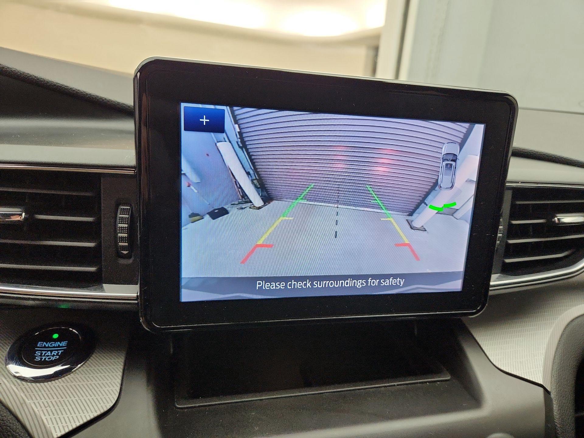 Thumbnail: 2020 Ford Explorer - 14