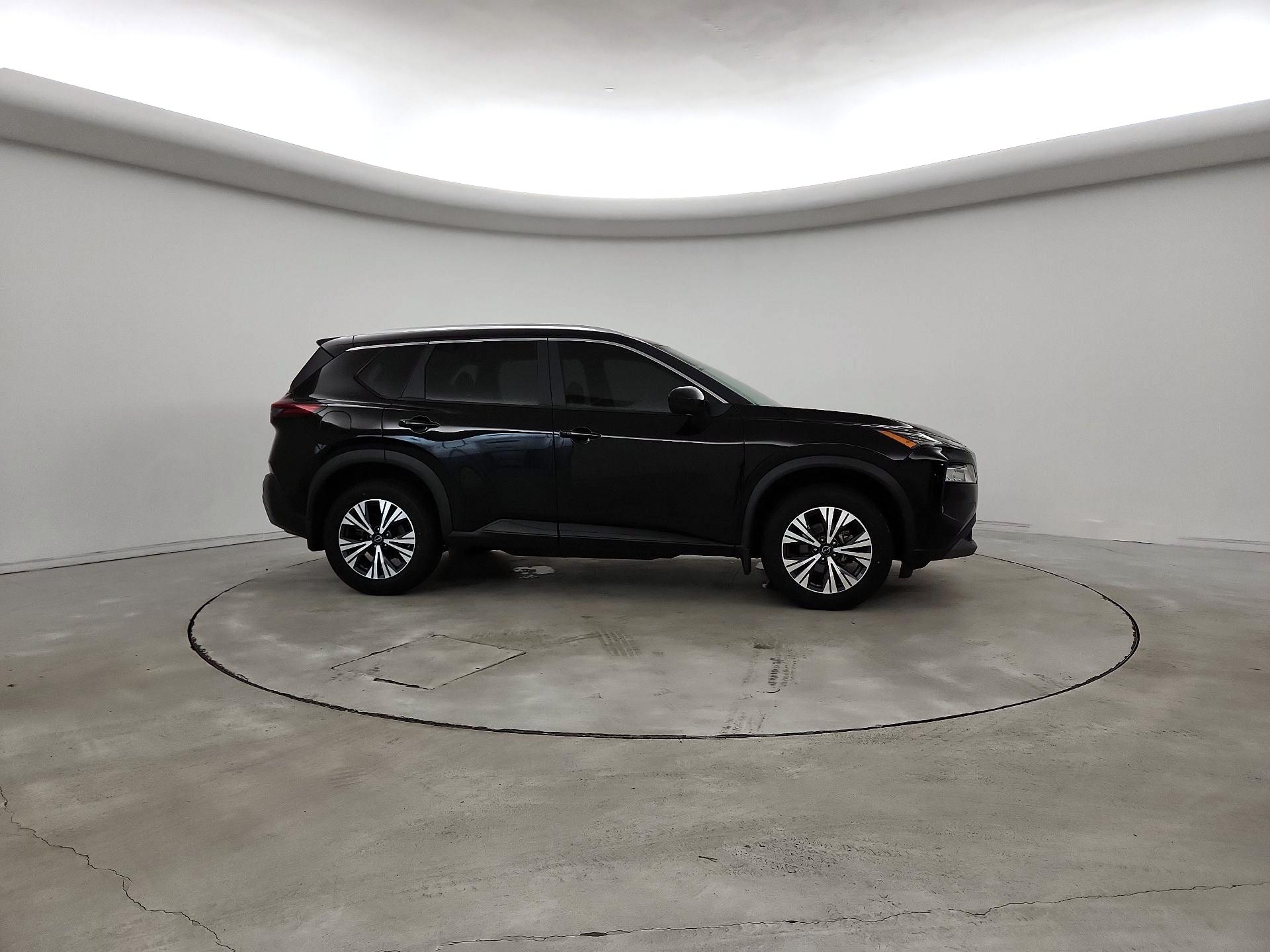 Thumbnail: 2023 Nissan Rogue - 4