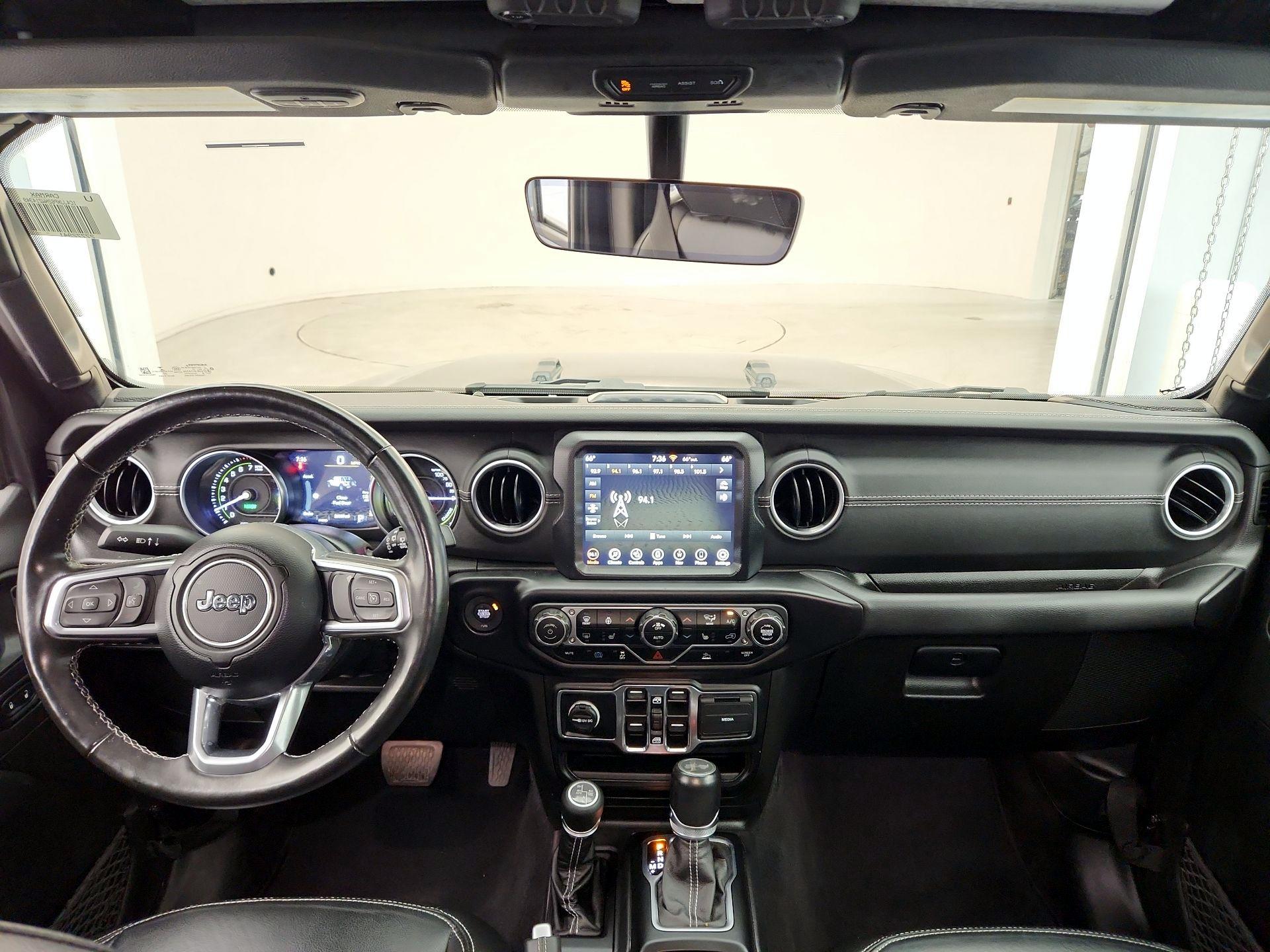 Thumbnail: 2022 Jeep Wrangler - 9