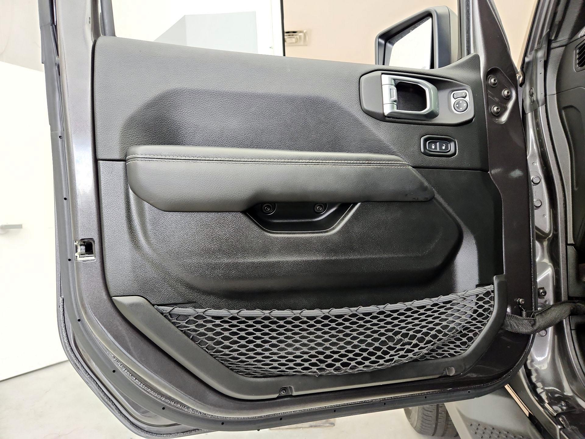 Thumbnail: 2022 Jeep Wrangler - 12