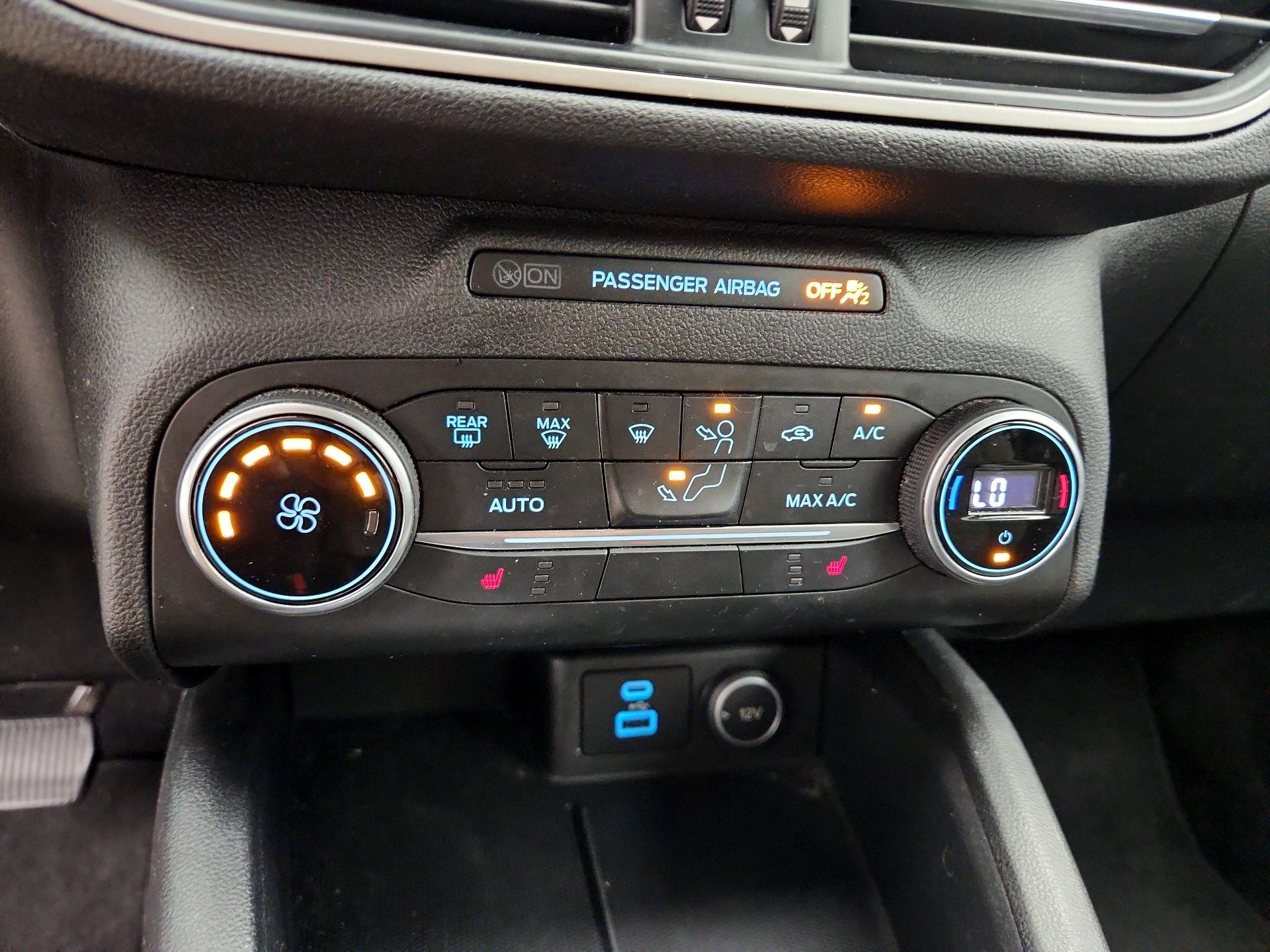 Thumbnail: 2020 Ford Escape - 16