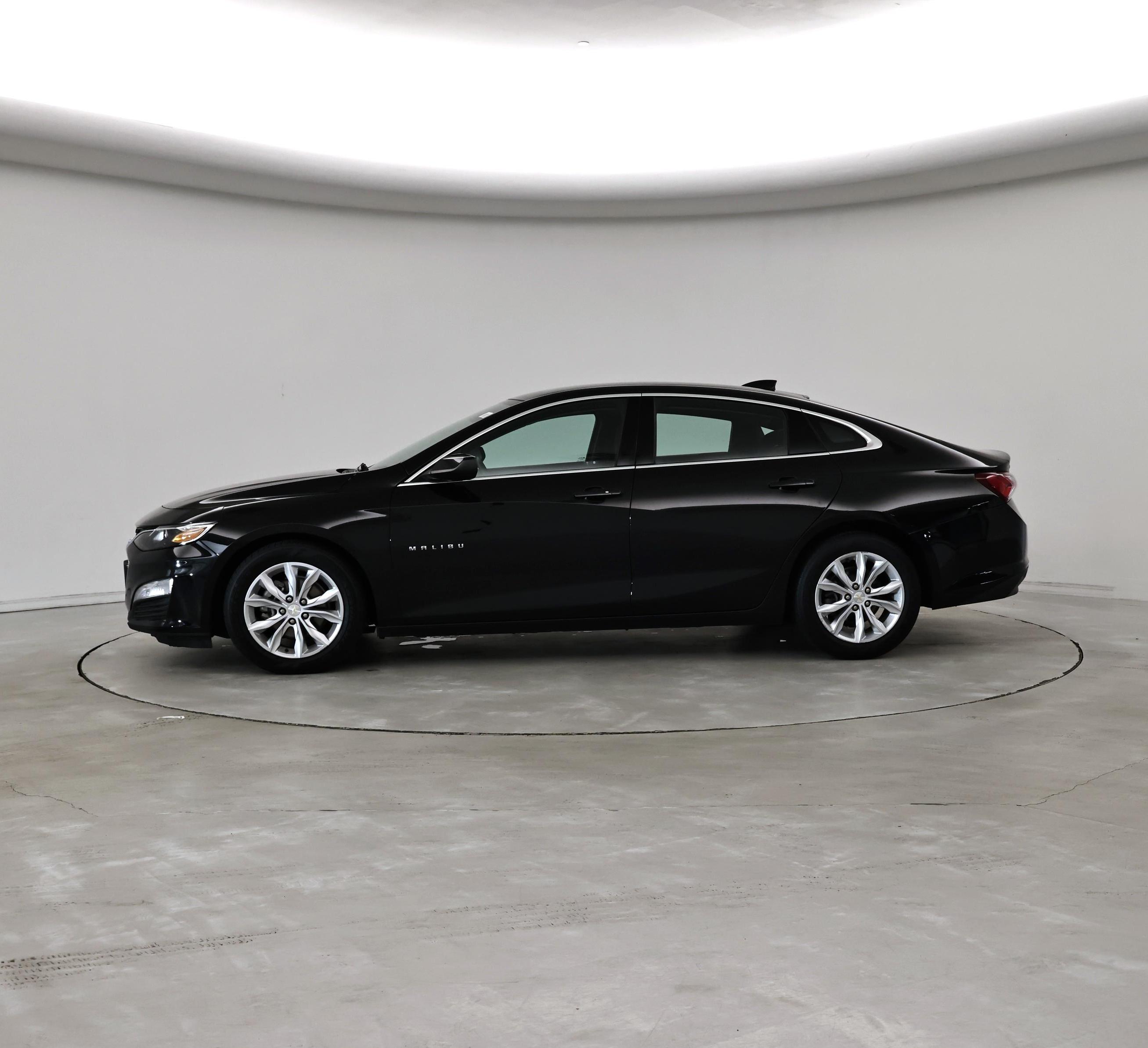 Thumbnail: 2020 Chevrolet Malibu - 3
