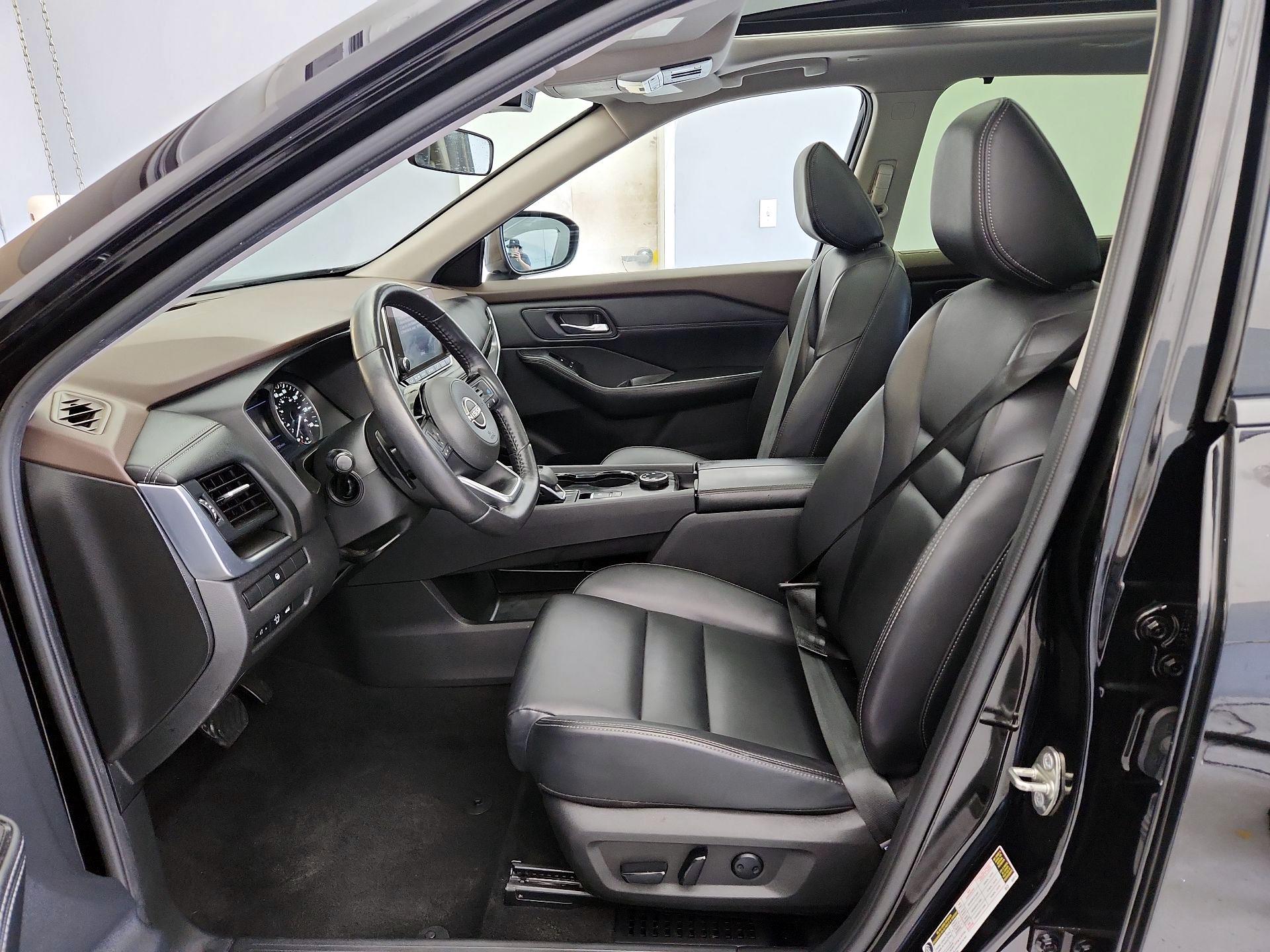 Thumbnail: 2023 Nissan Rogue - 11