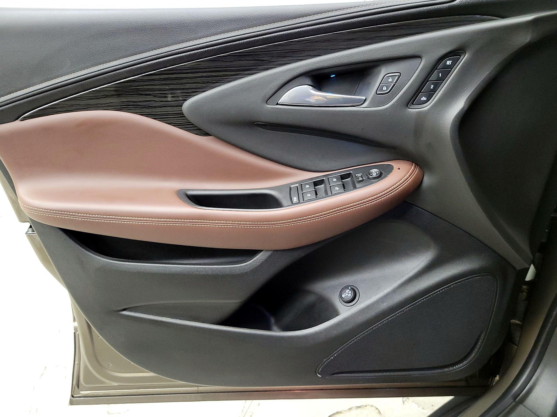 Thumbnail: 2017 Buick Envision - 12