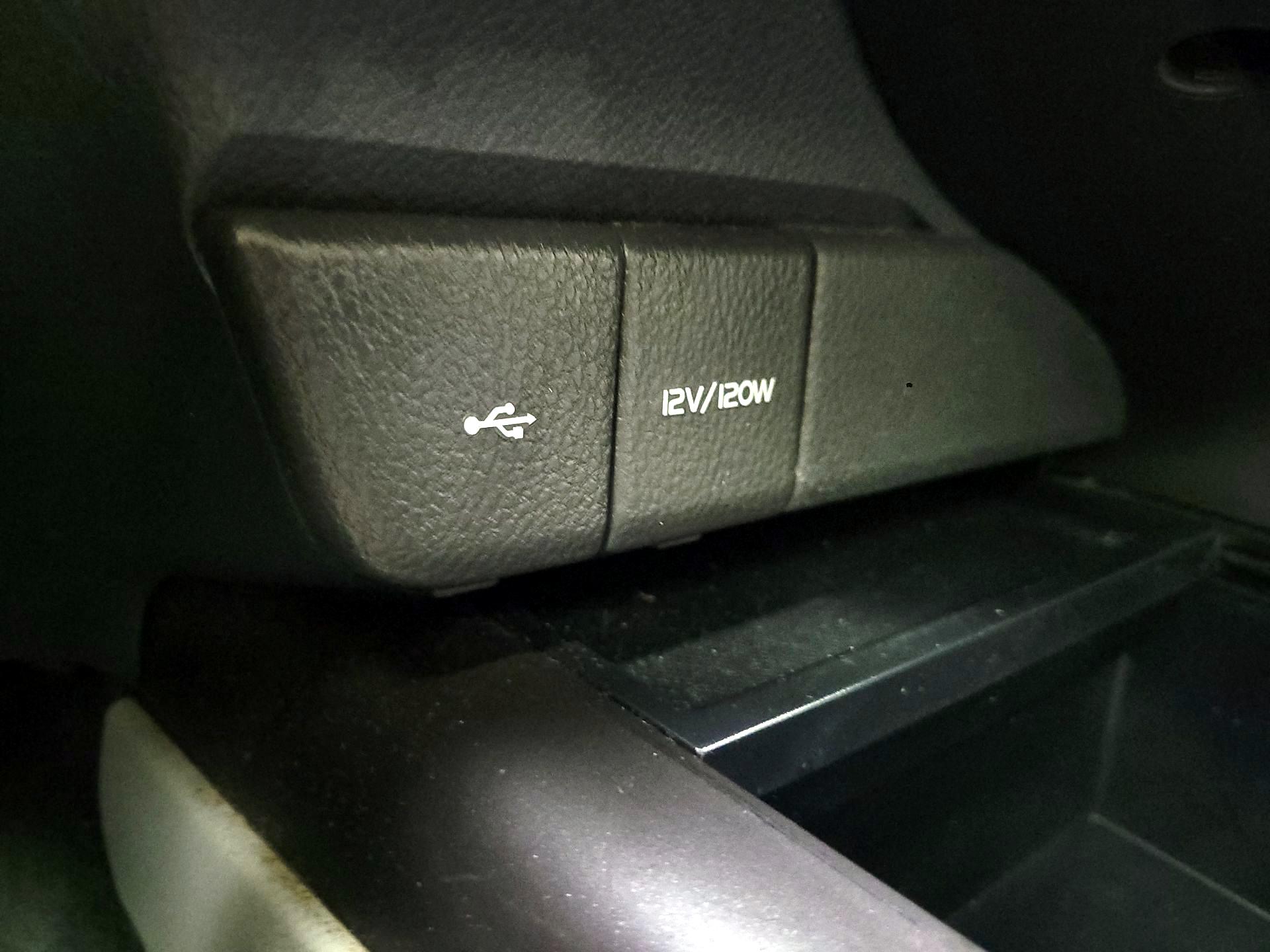 Thumbnail: 2021 Toyota Camry - 19