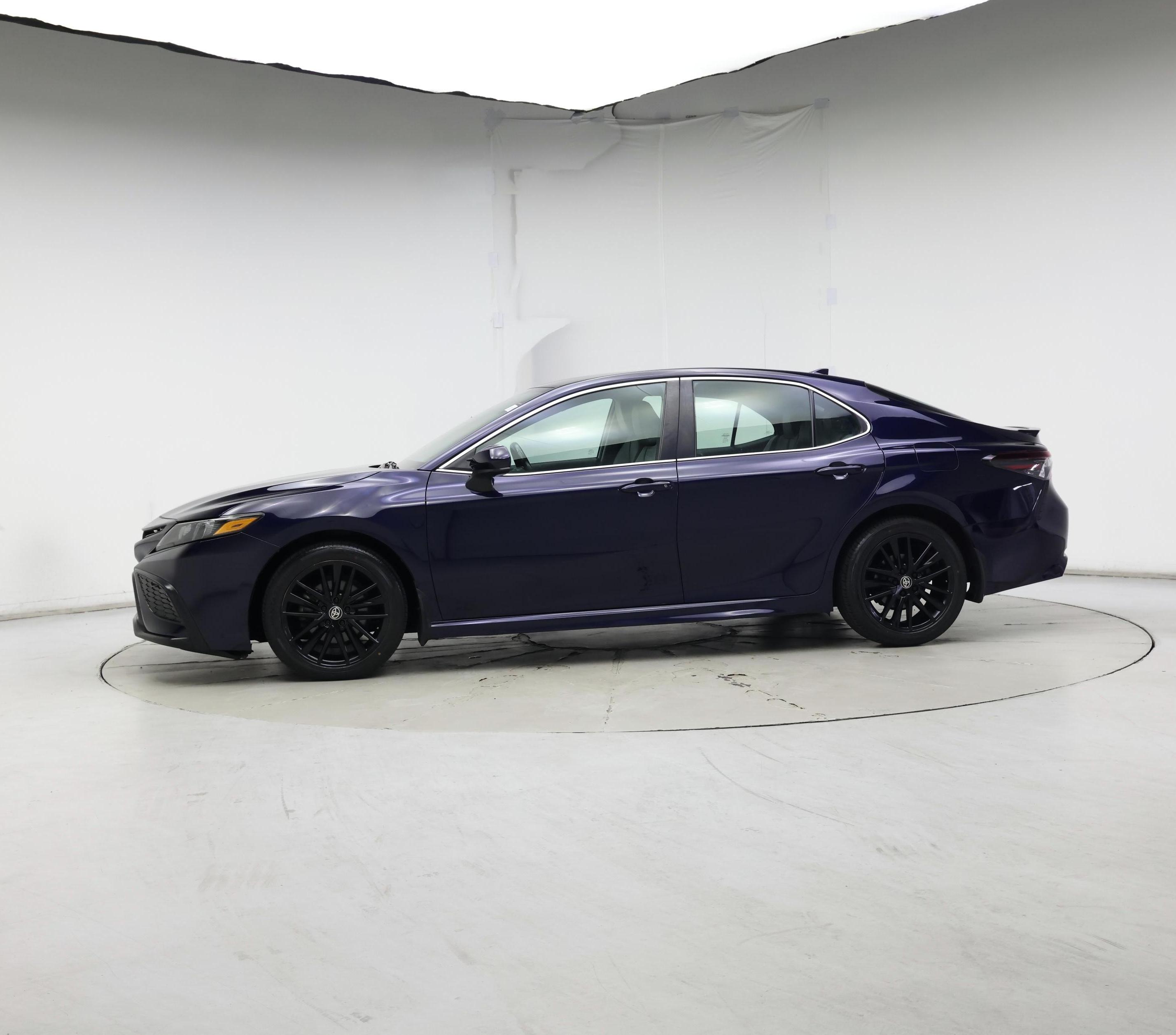 Thumbnail: 2021 Toyota Camry - 3