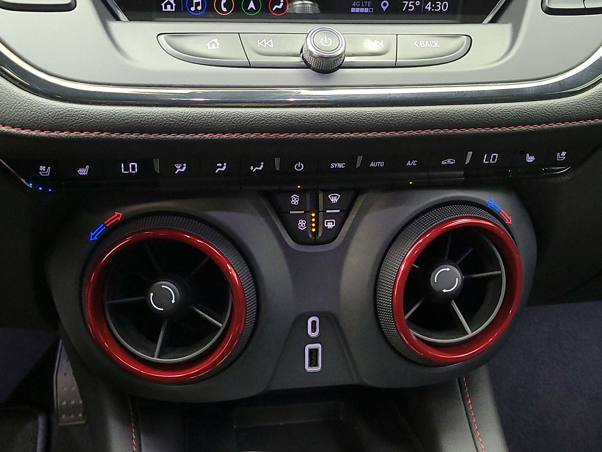 Thumbnail: 2019 Chevrolet Blazer - 17