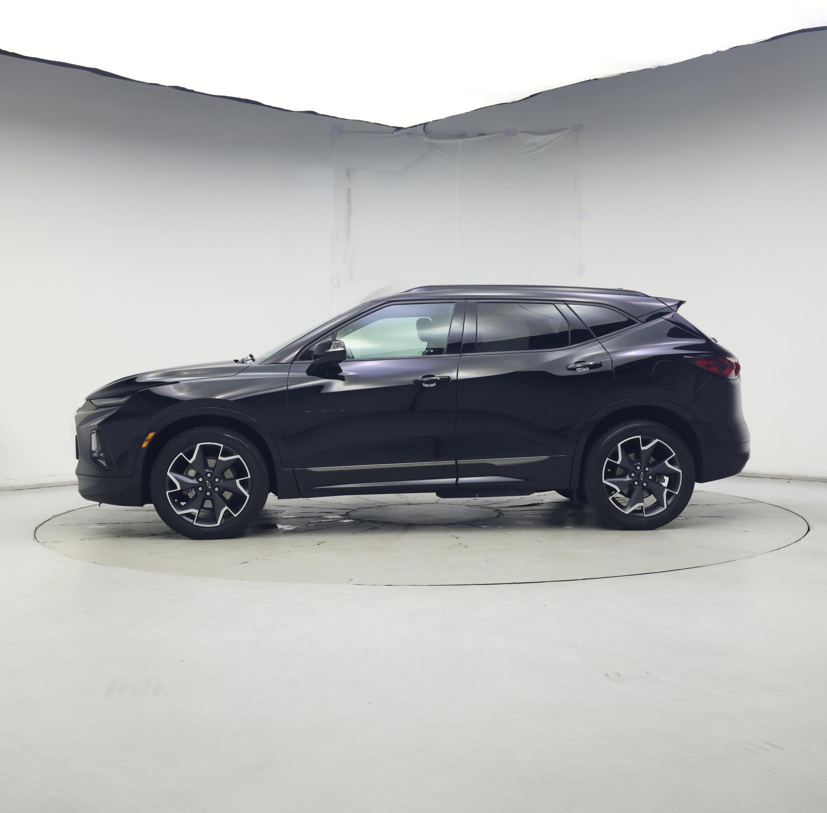 Thumbnail: 2019 Chevrolet Blazer - 3
