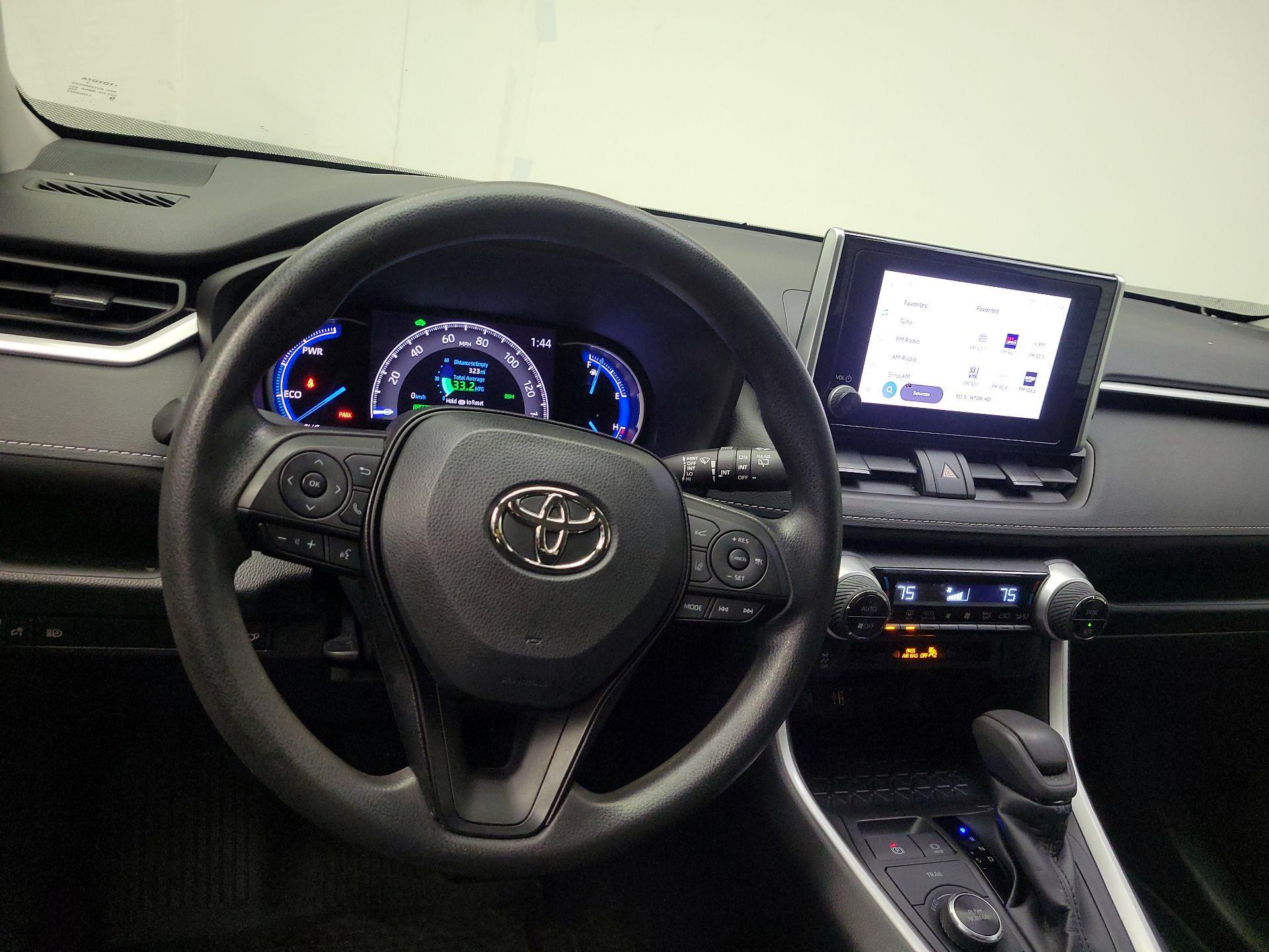 Thumbnail: 2023 Toyota RAV4 - 10