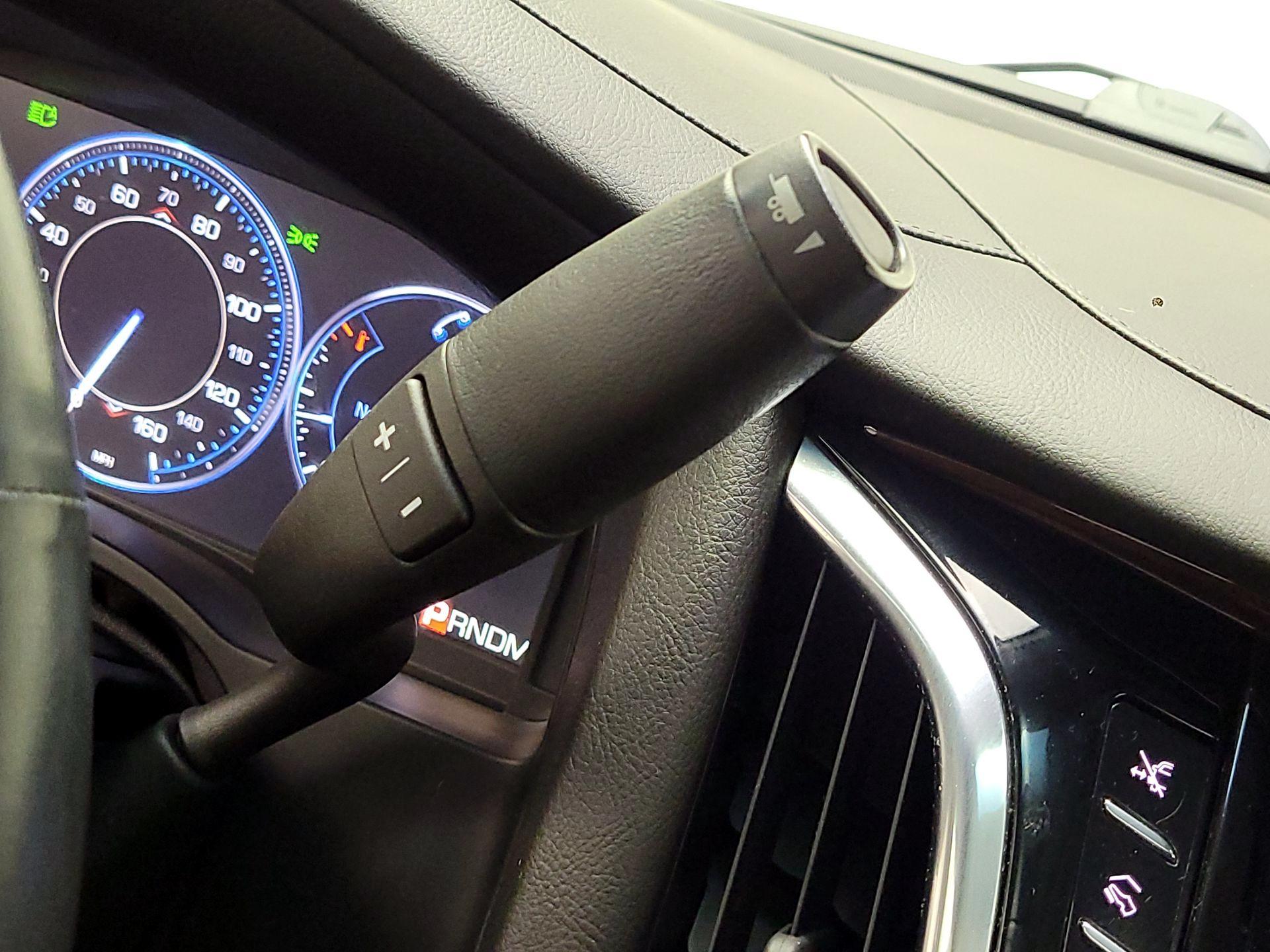 Thumbnail: 2015 Cadillac Escalade - 18