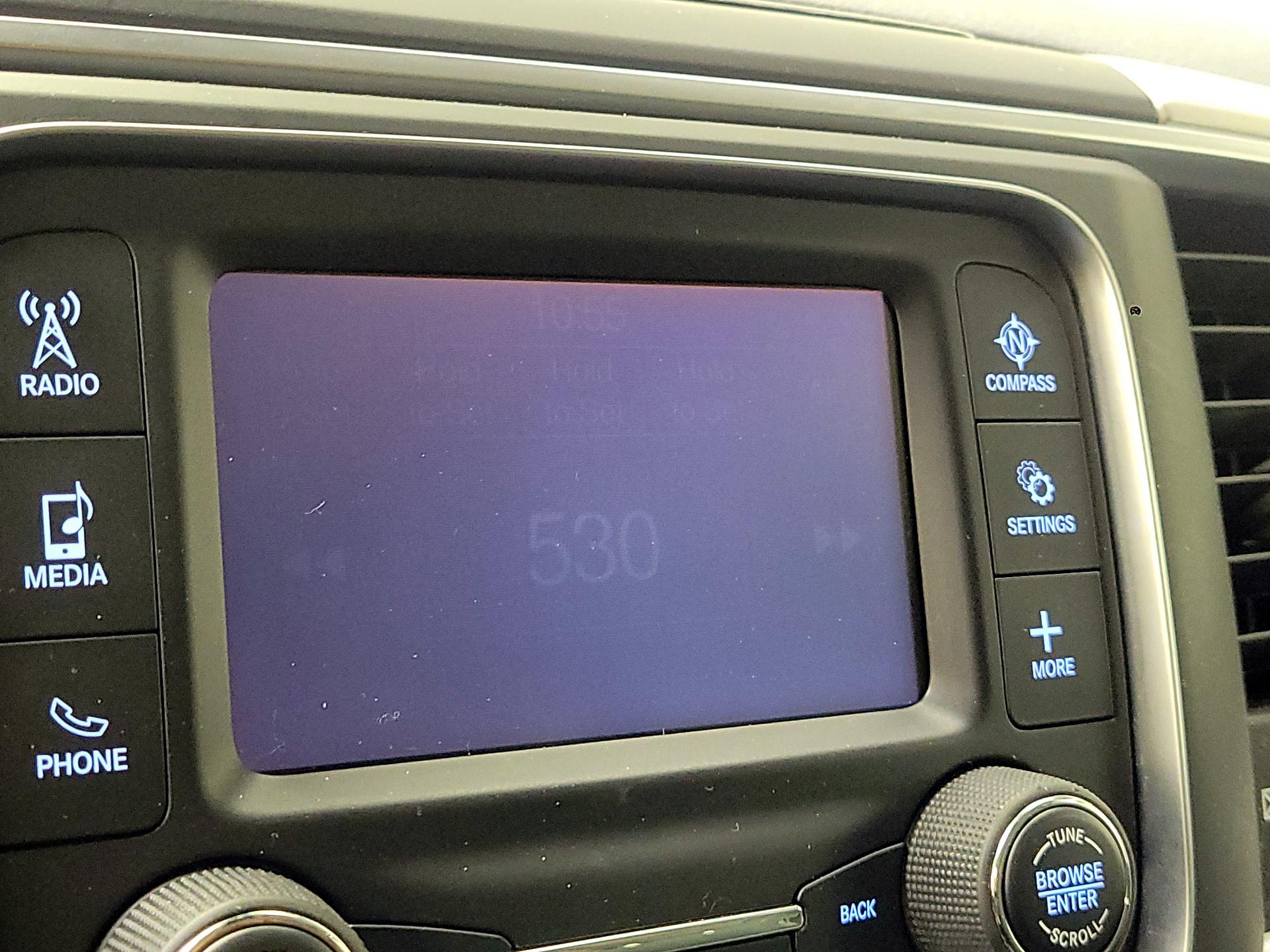Thumbnail: 2019 RAM 1500 Classic - 14