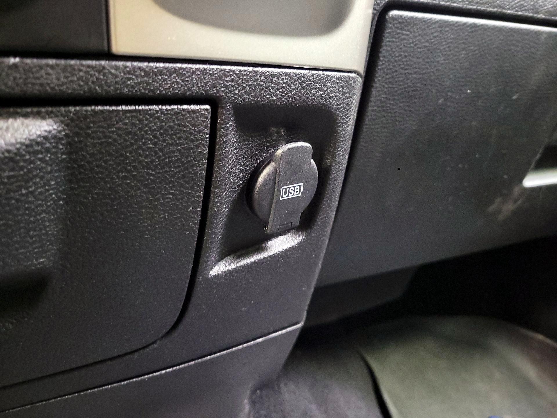 Thumbnail: 2019 RAM 1500 Classic - 17