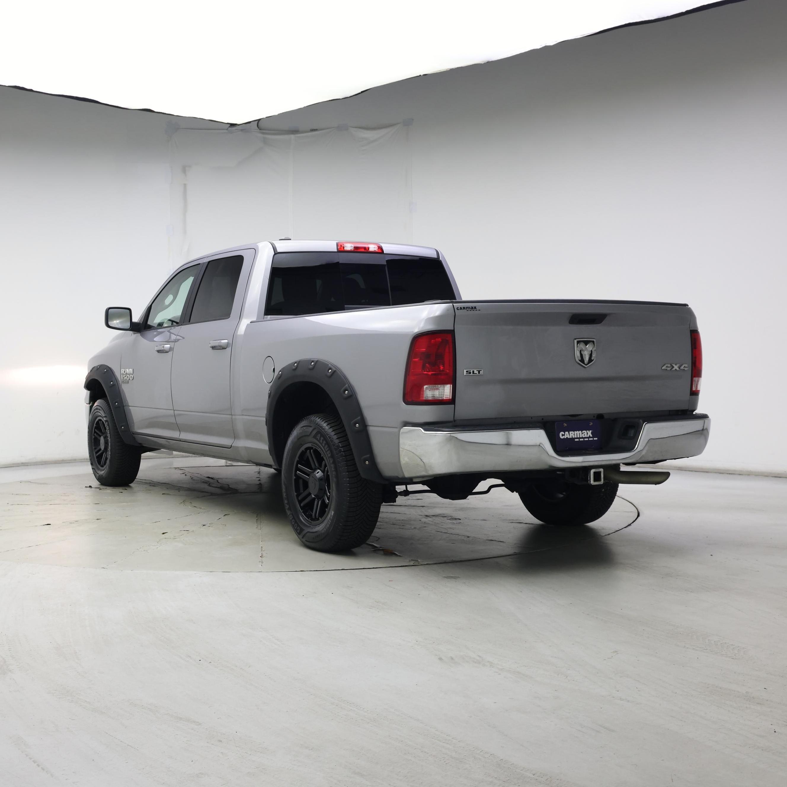 Thumbnail: 2019 RAM 1500 Classic - 2