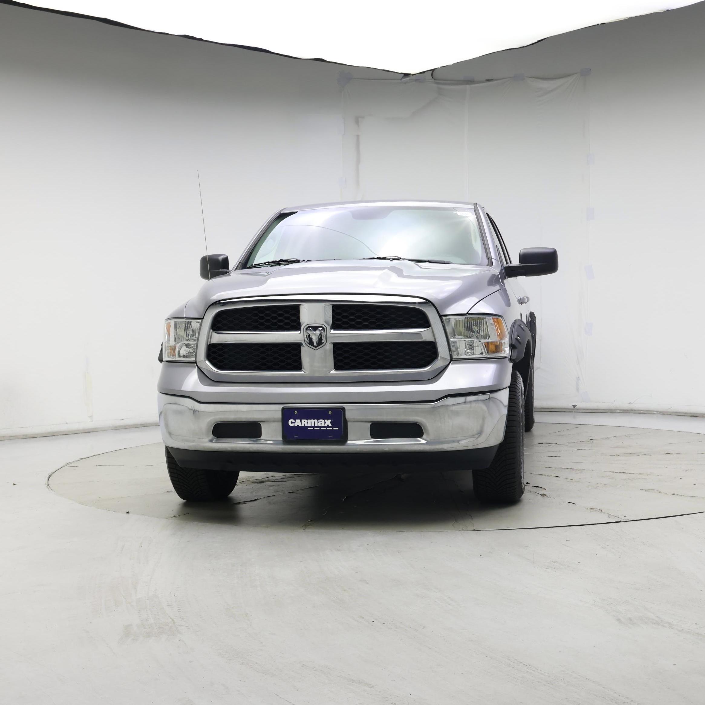 Thumbnail: 2019 RAM 1500 Classic - 5