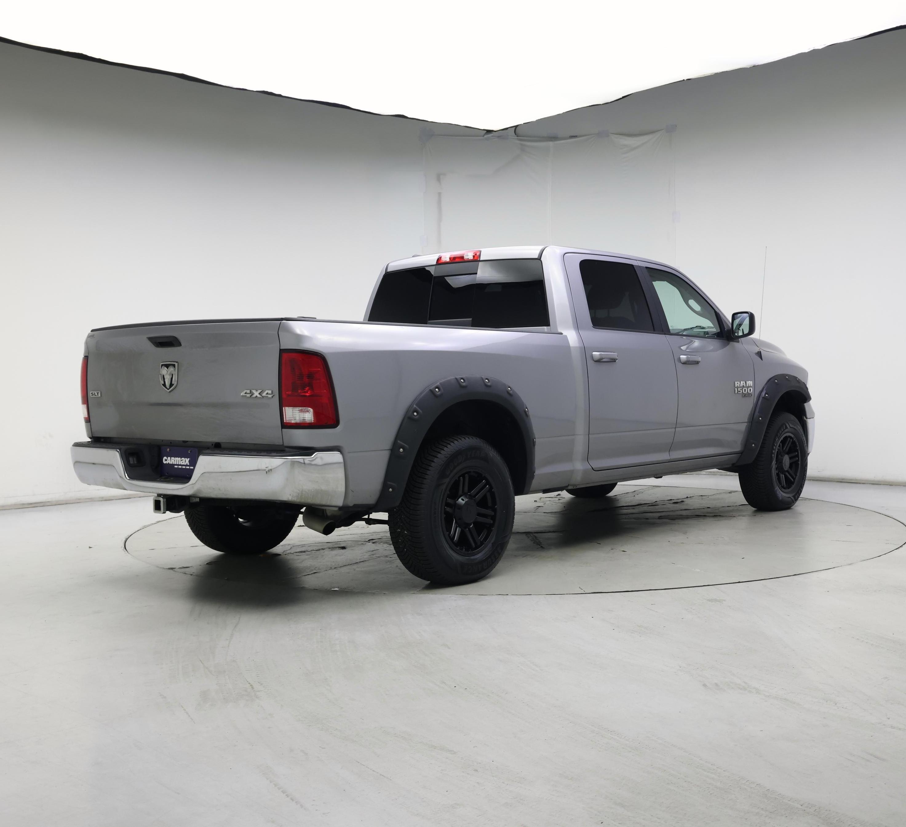 Thumbnail: 2019 RAM 1500 Classic - 8