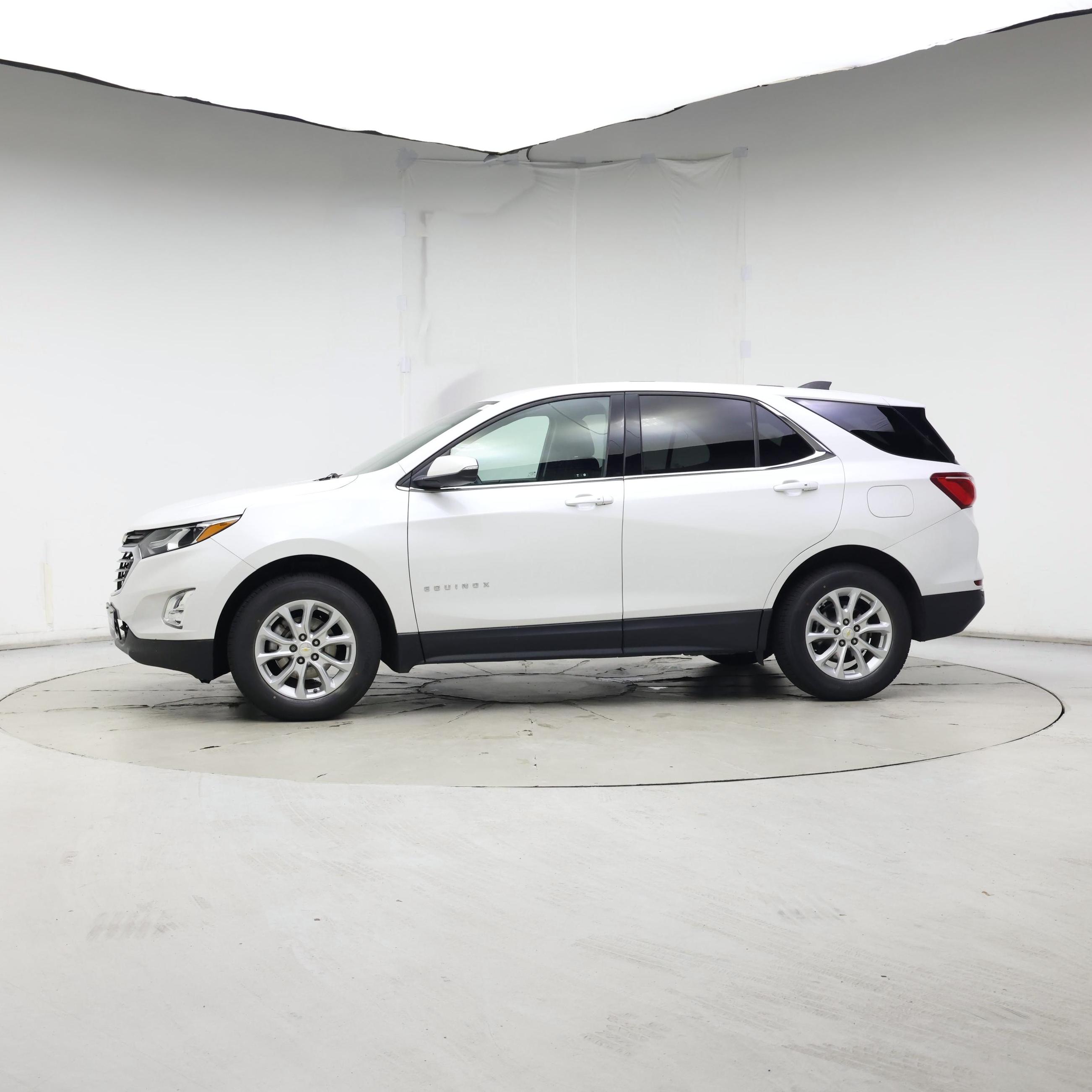 Thumbnail: 2019 Chevrolet Equinox - 3