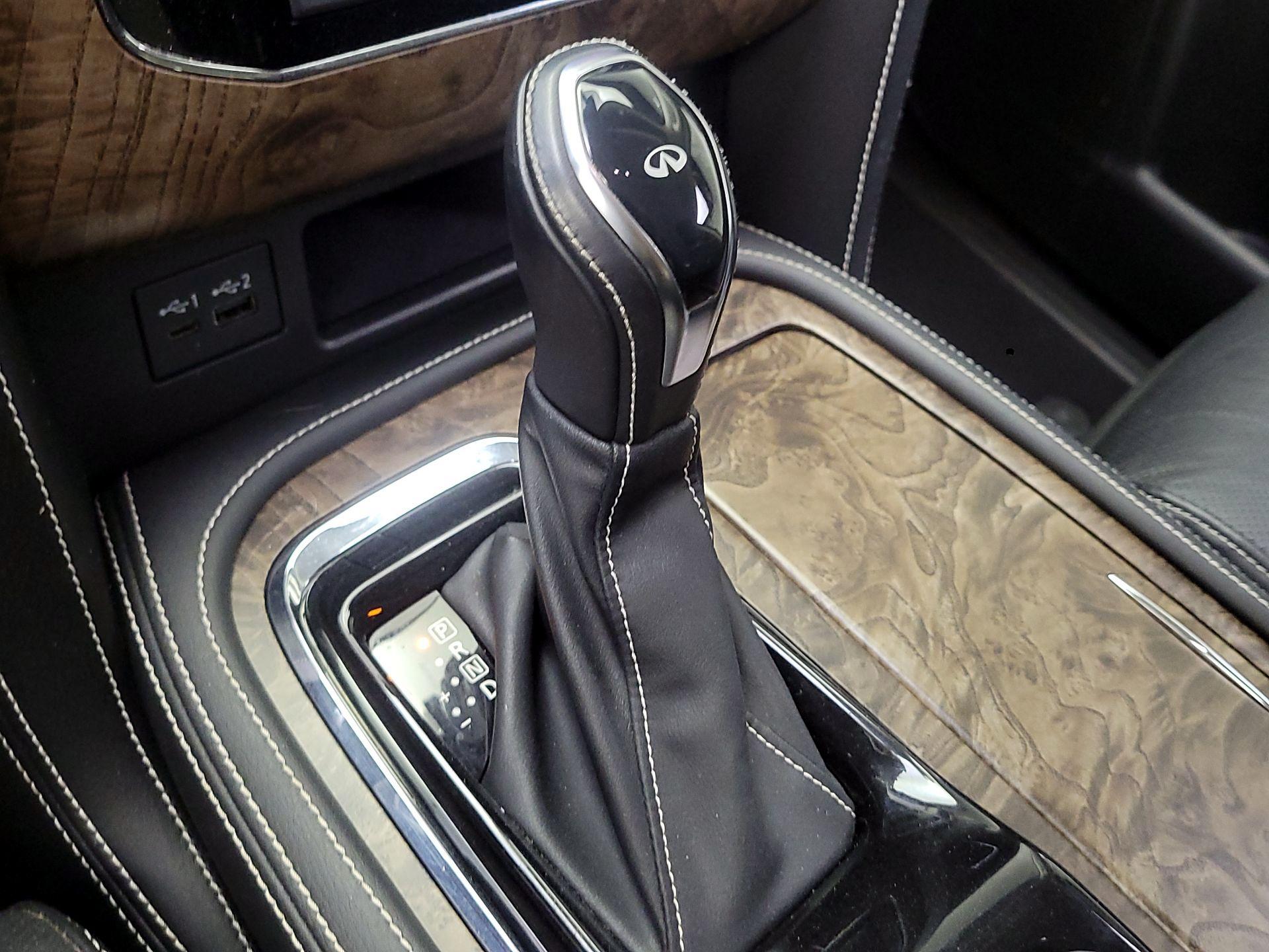 Thumbnail: 2021 INFINITI QX80 - 18
