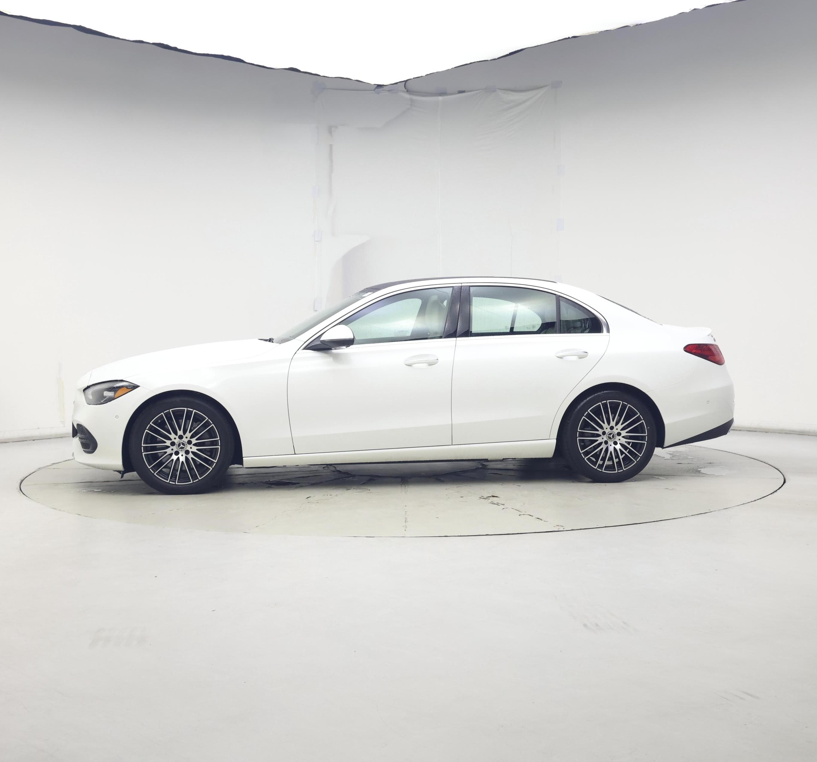 Thumbnail: 2023 Mercedes-Benz C-Class - 3